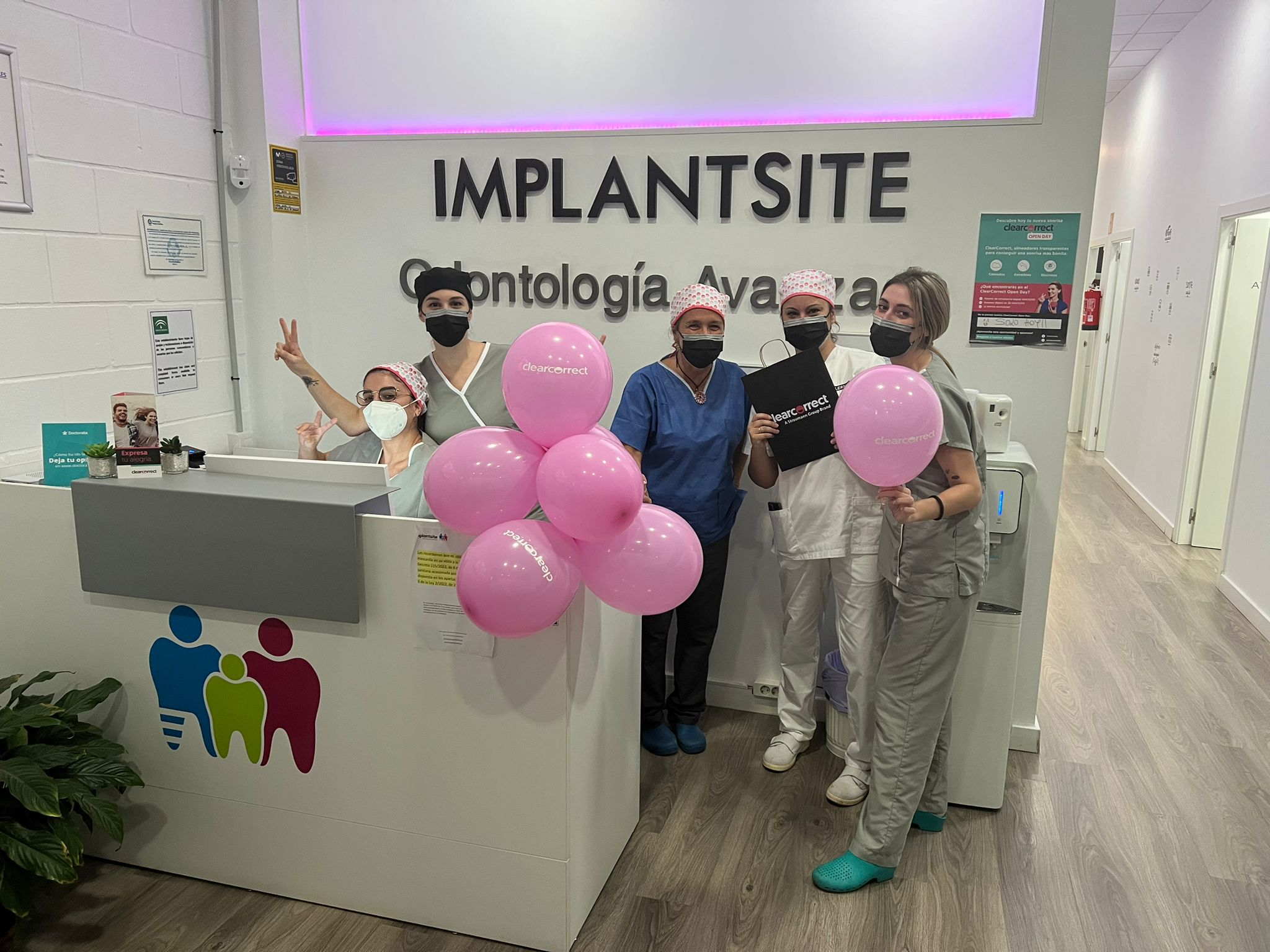 Conoce las ventajas de la ortodoncia invisible en Clínica Implantsite