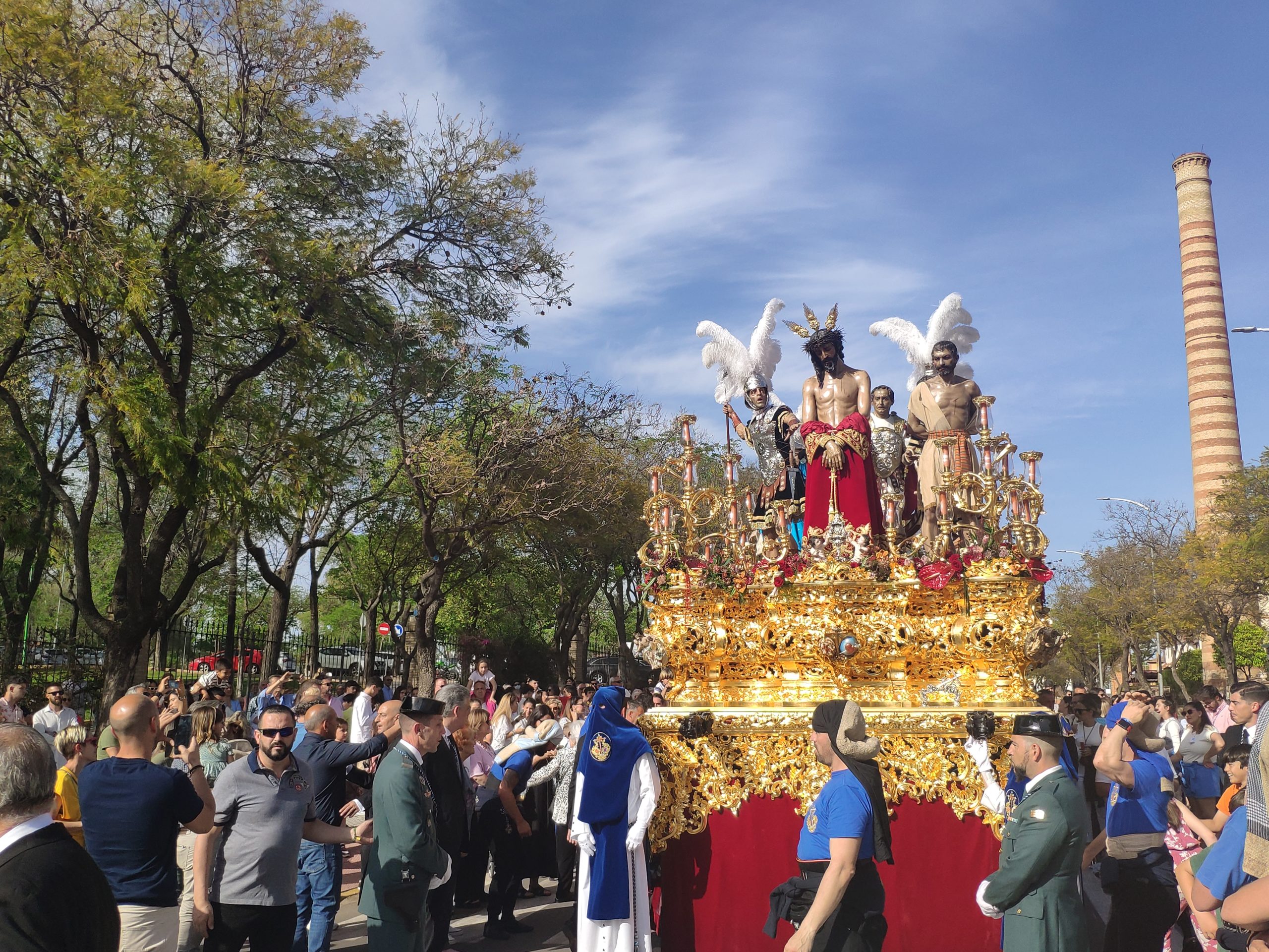 Se quitó la espinita la Hermandad de la Santa Cruz