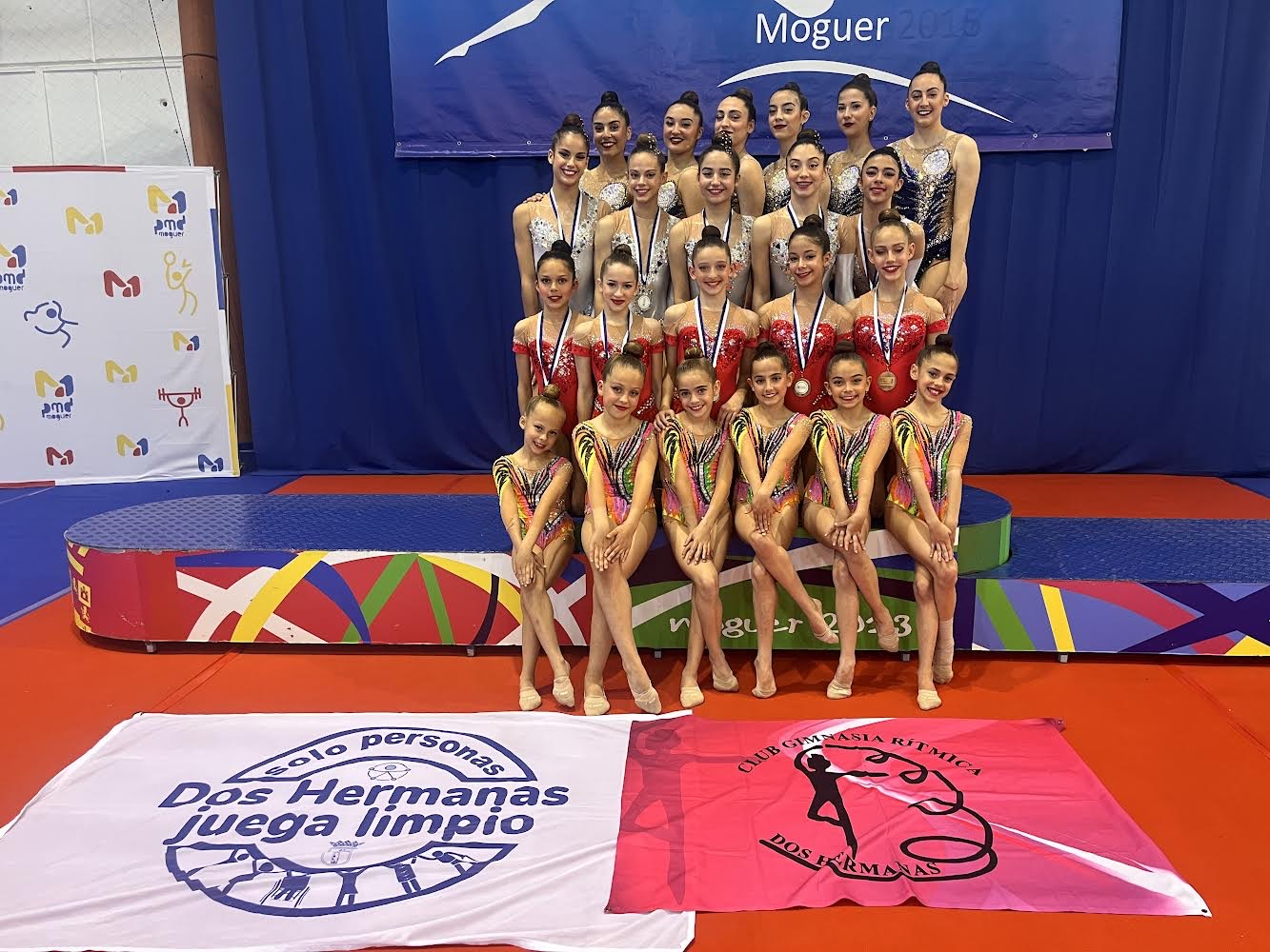 Tres torneos y pódium para la rítmica nazarena