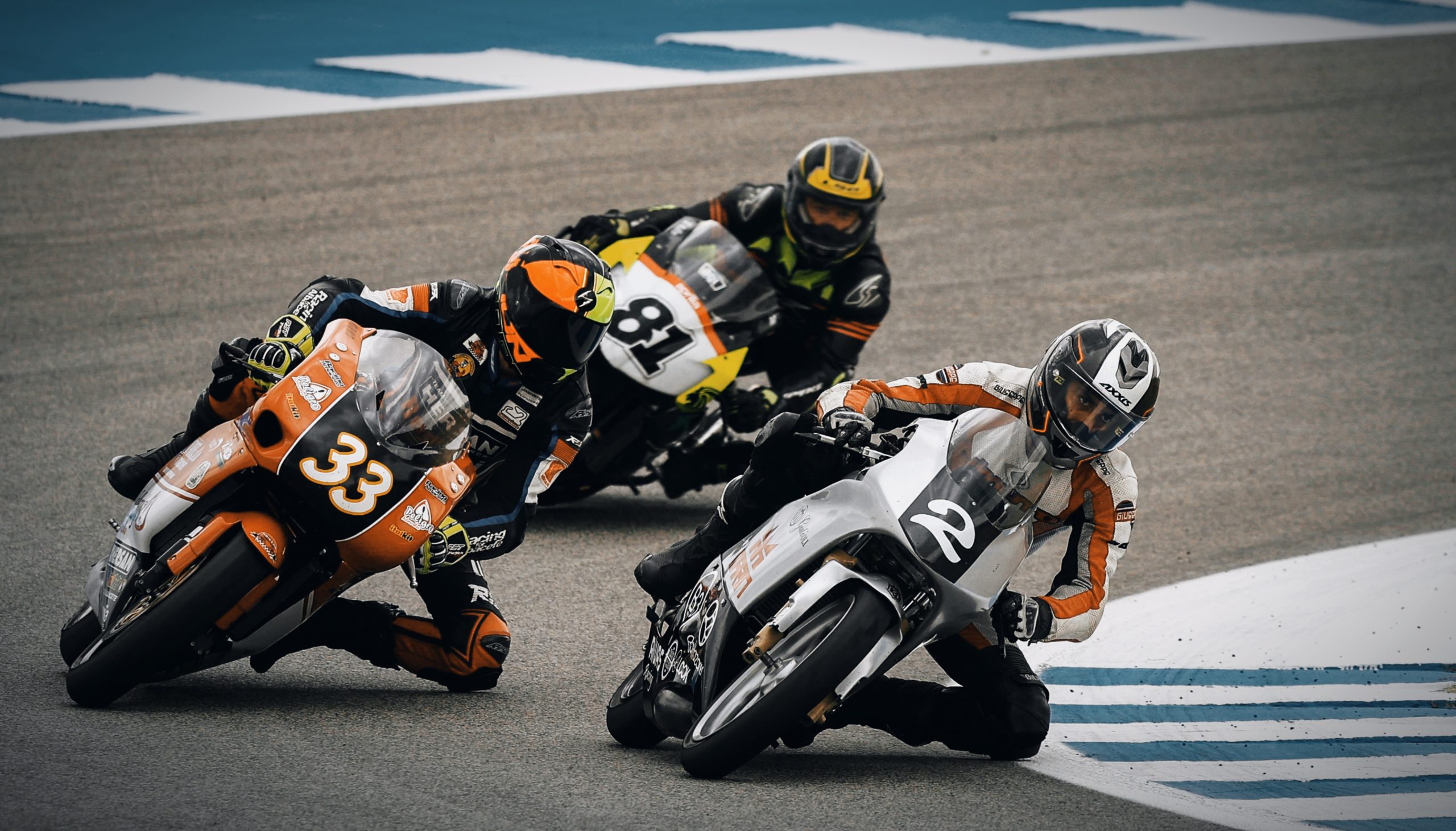 Victorias de Gordillo y Muñoz, y pódiums para el Marín Motorbikes