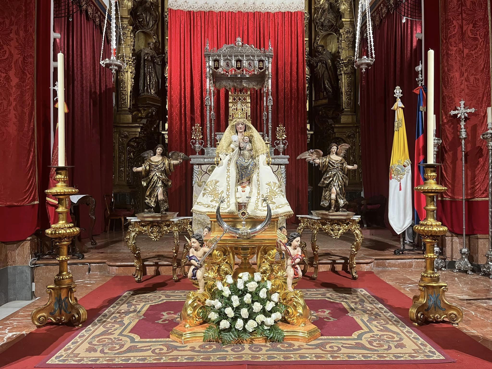 El nuevo paso-templete de Valme ya está en la parroquia