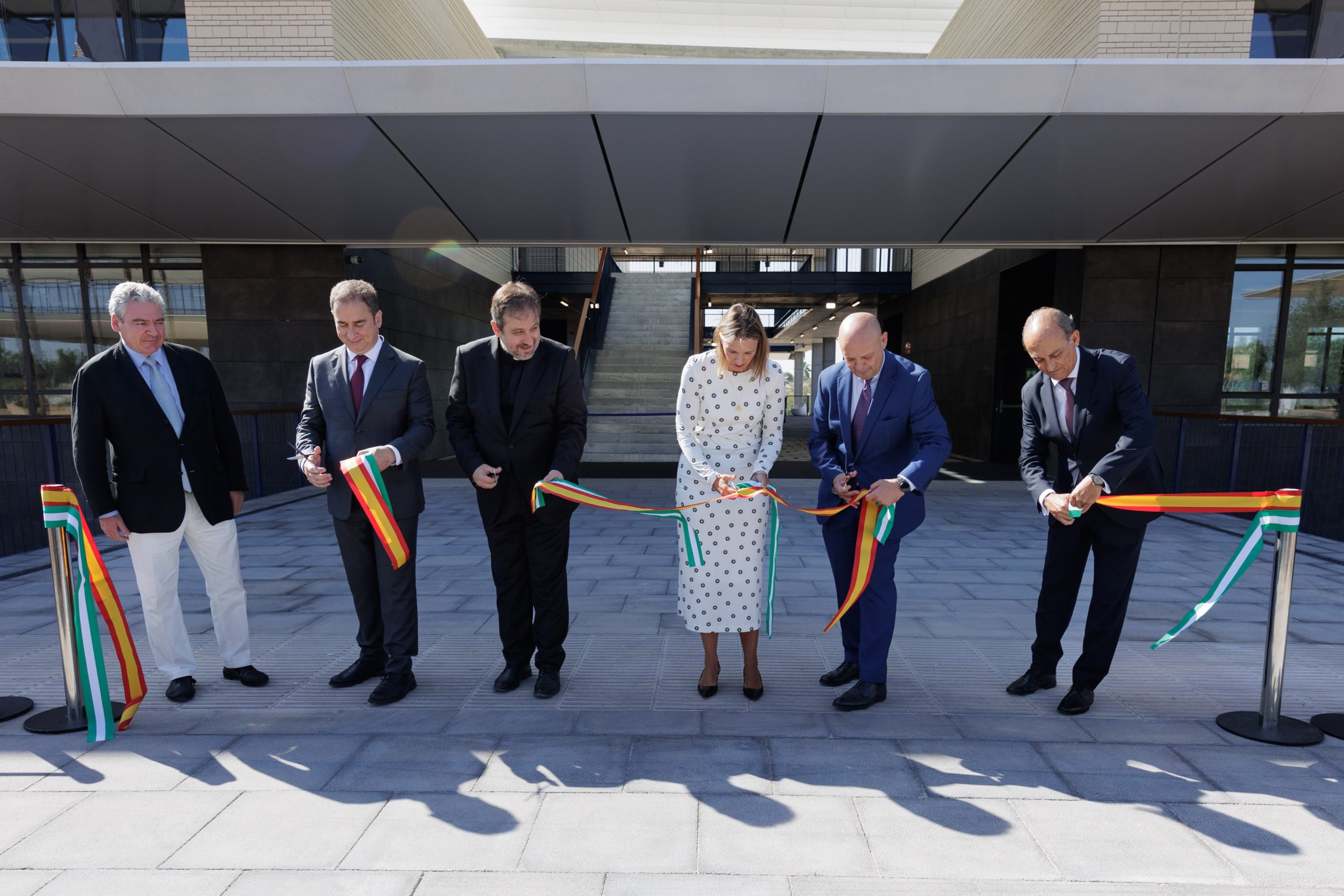 El edificio 2 del campus de Loyola ha sido inaugurado