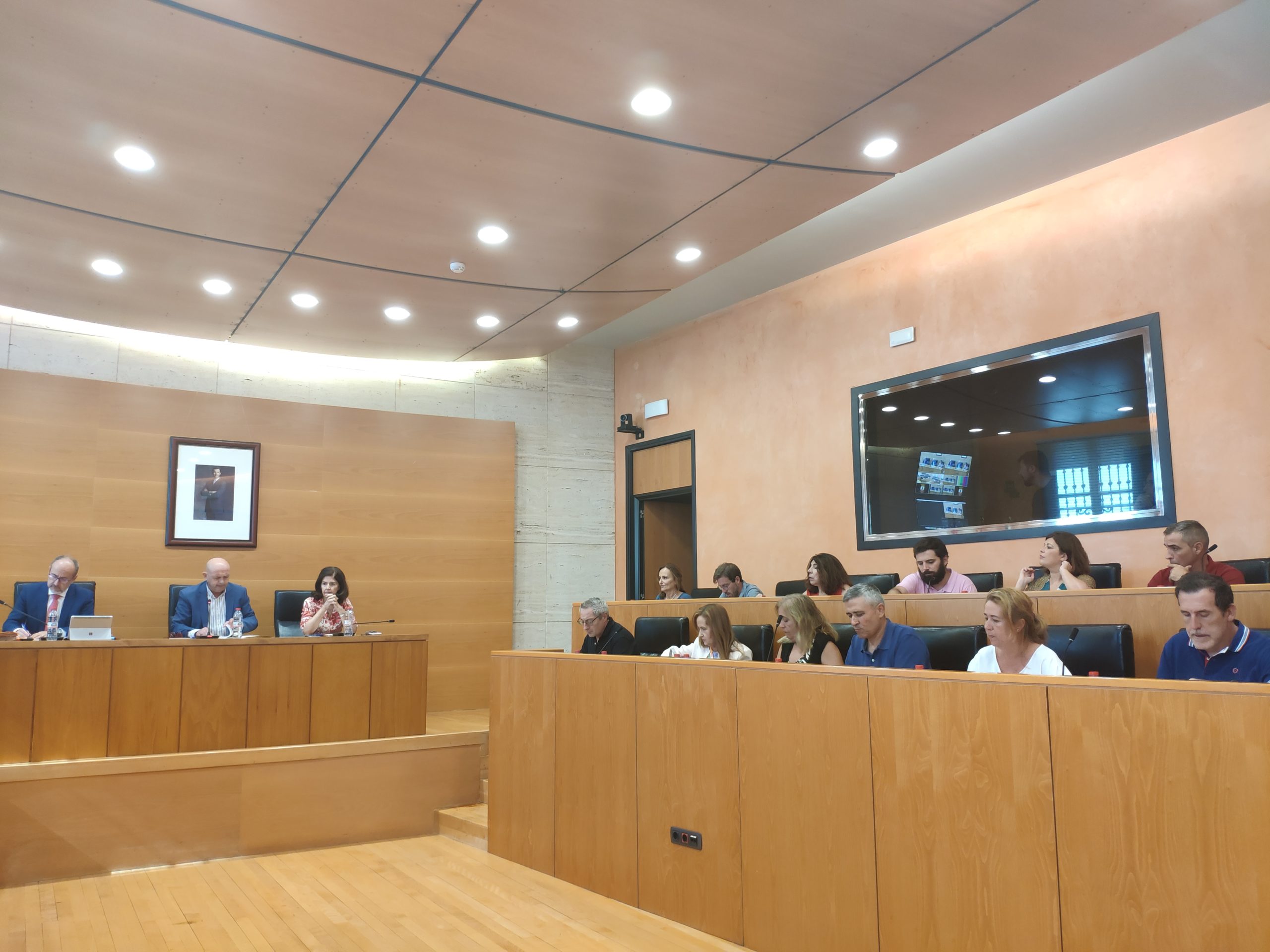 Por el restablecimiento pleno del servicio de ayuda a domicilio