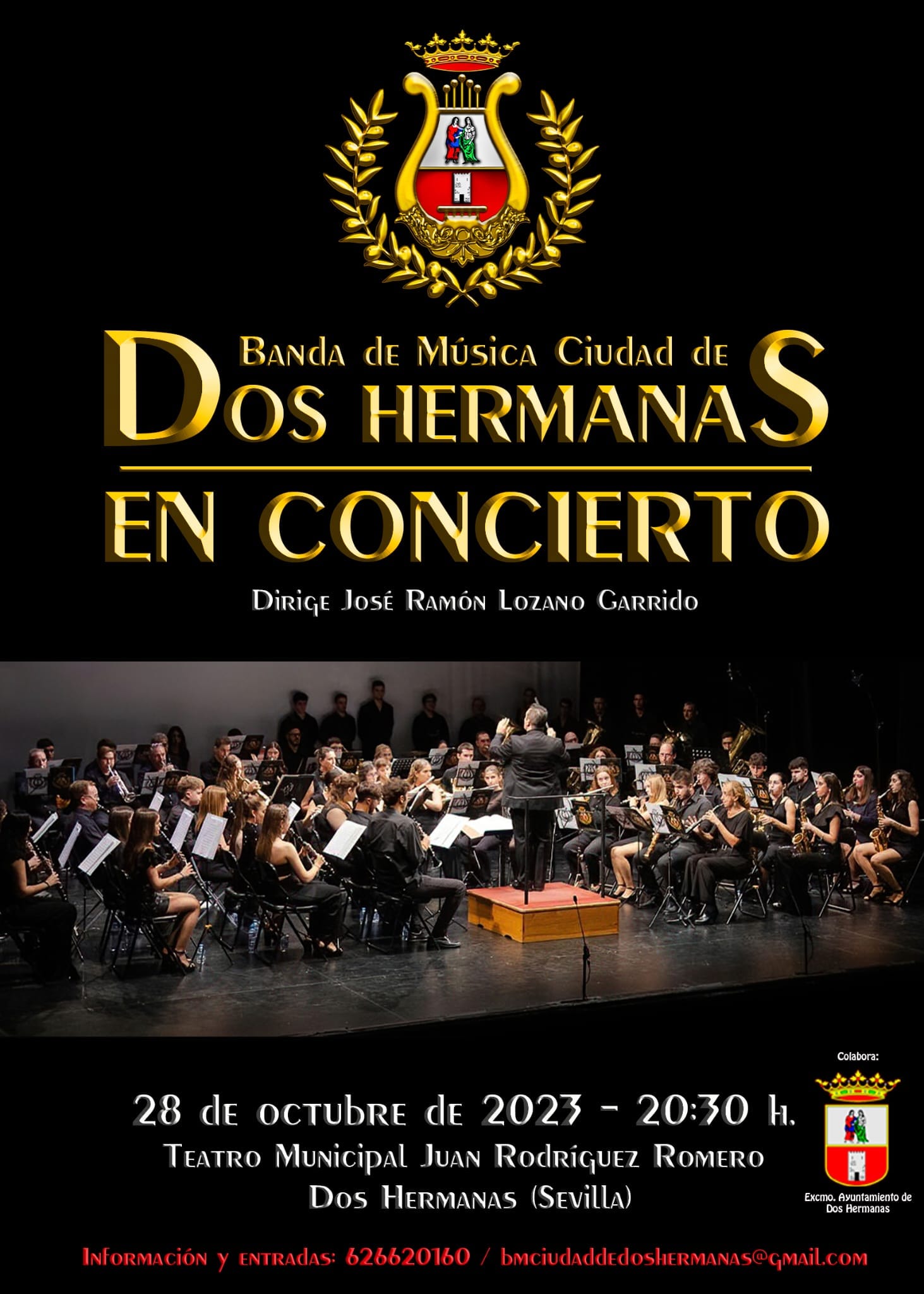 Concierto de la Banda Ciudad de Dos Hermanas en el teatro