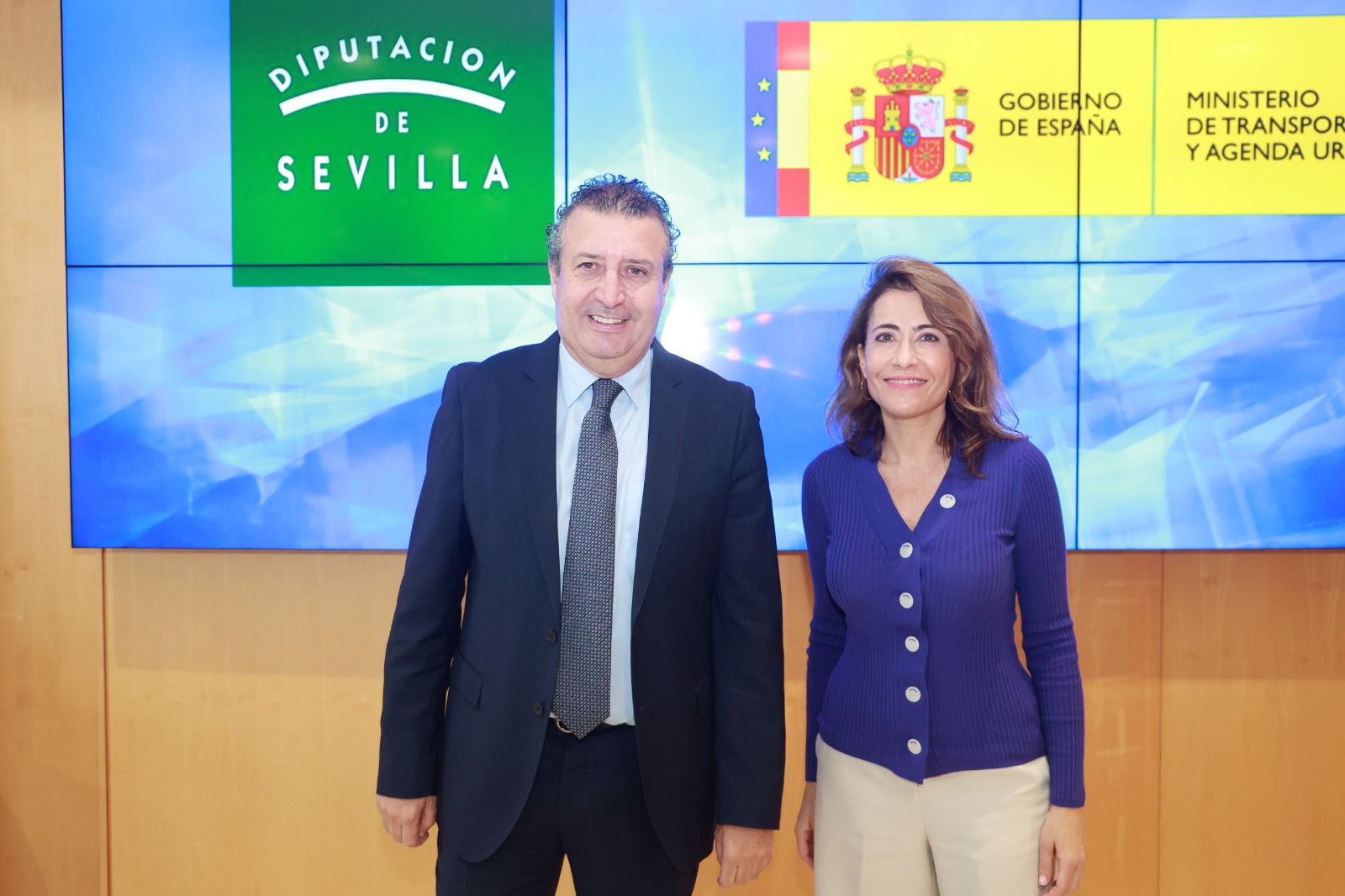 Los proyectos de ampliación de la A-4 y AP-4 salen a licitación