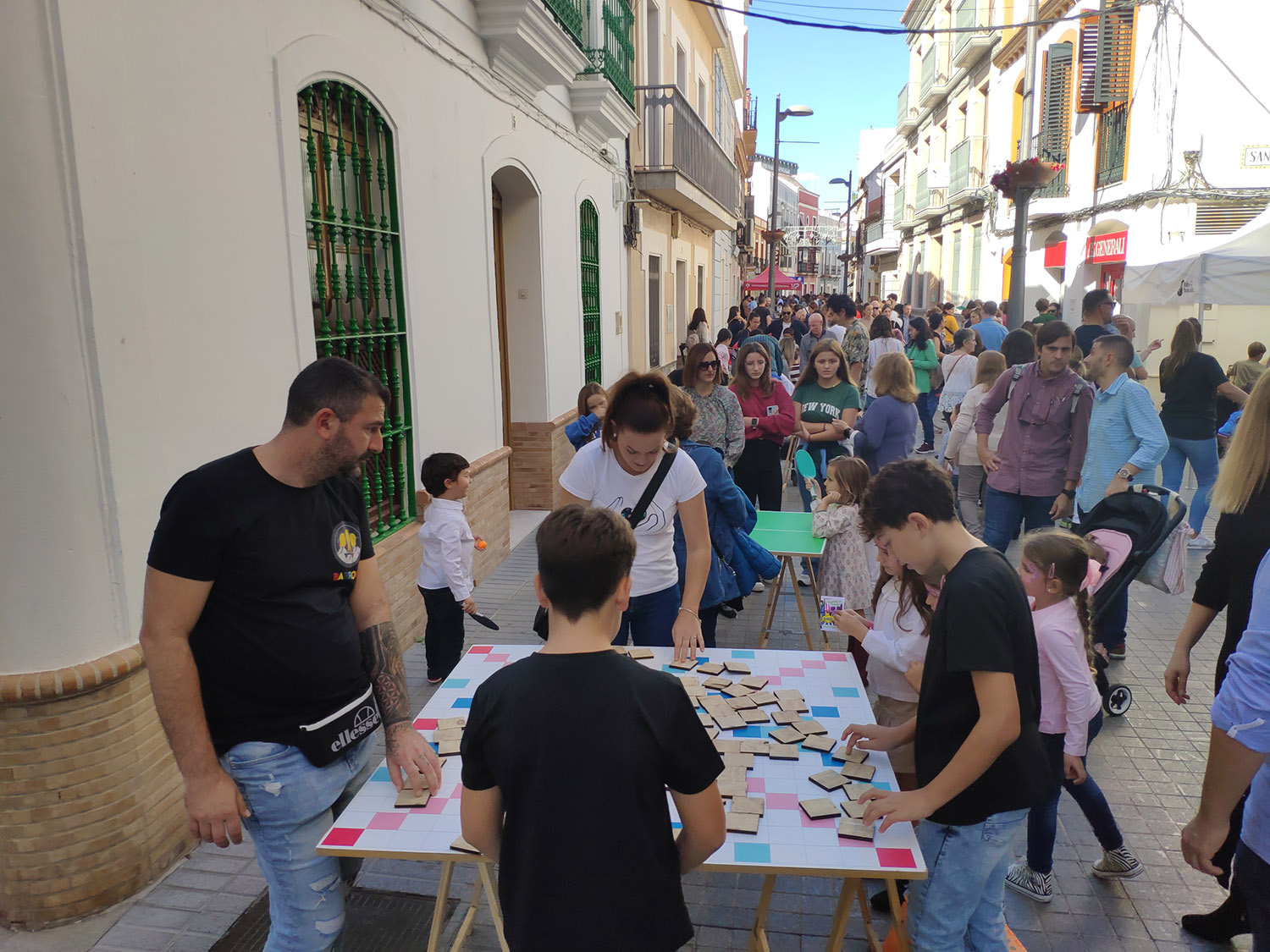 Jugamos en Familia estará en Montequinto el día 3 de diciembre