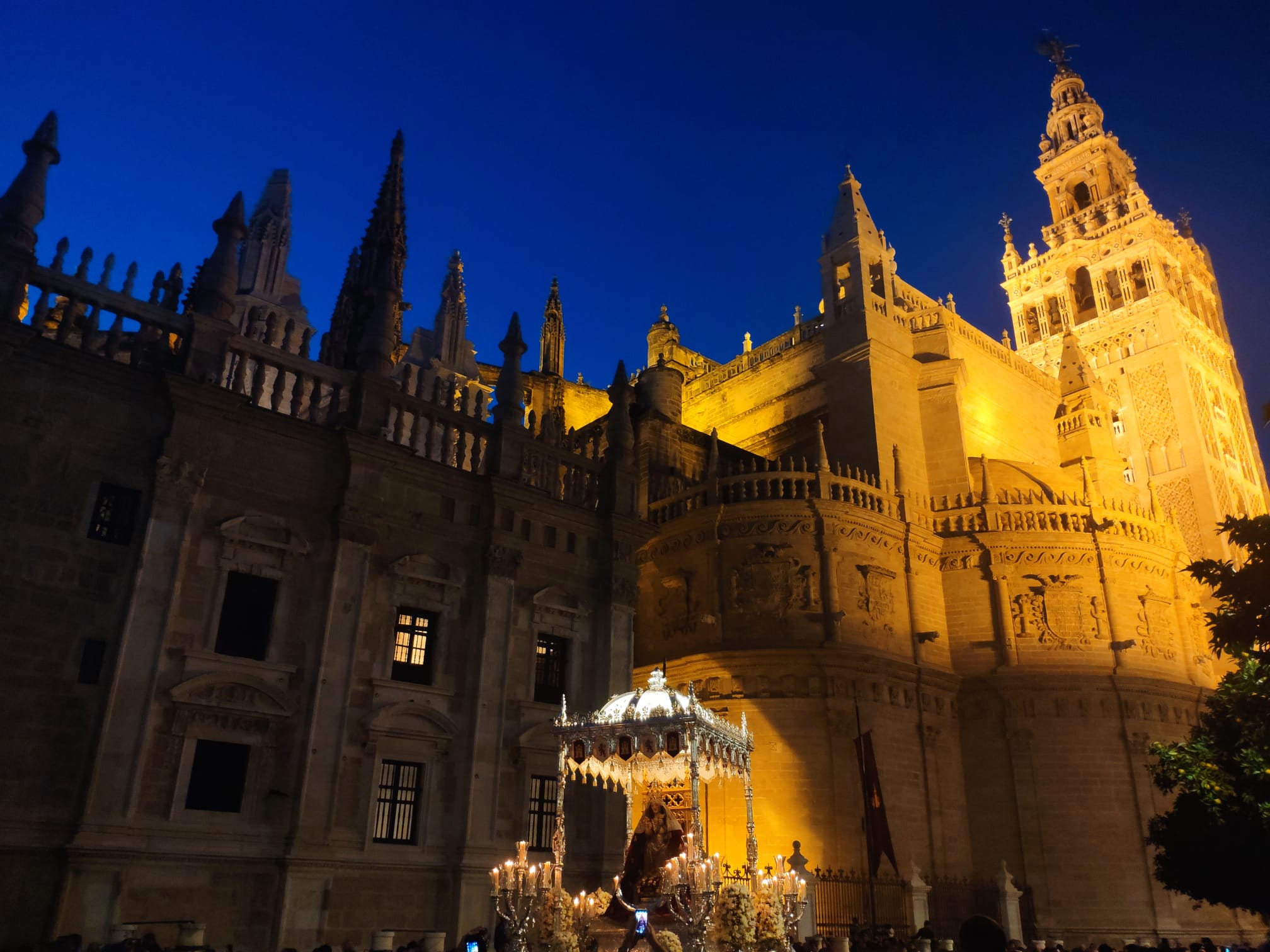 Traslado privado de Valme a Sevilla para la Magna