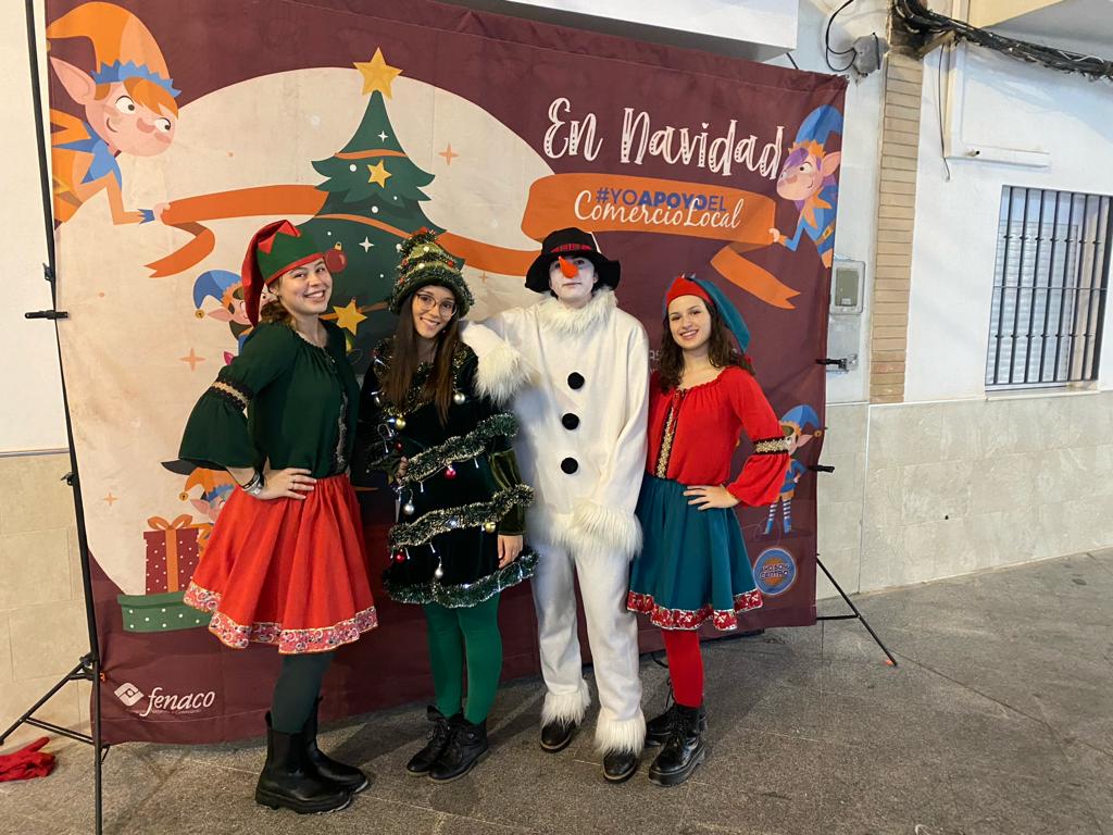 Cestas de regalos valoradas en 130 euros cortesía de Asocentro