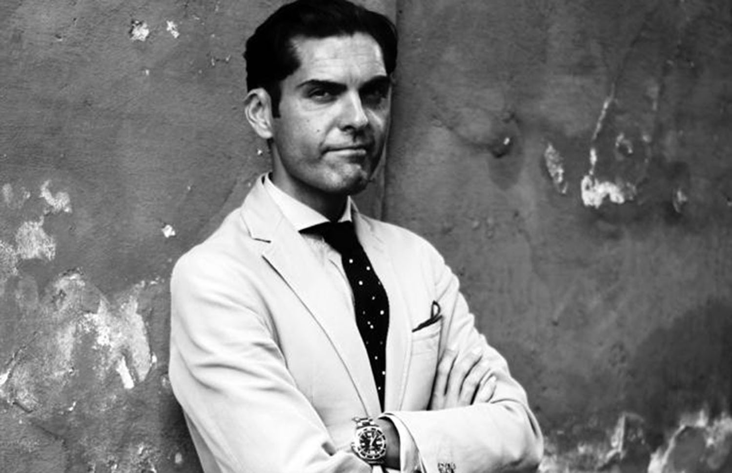 En busca de la Coronación es el nuevo libro de Álvaro Cueli Caro