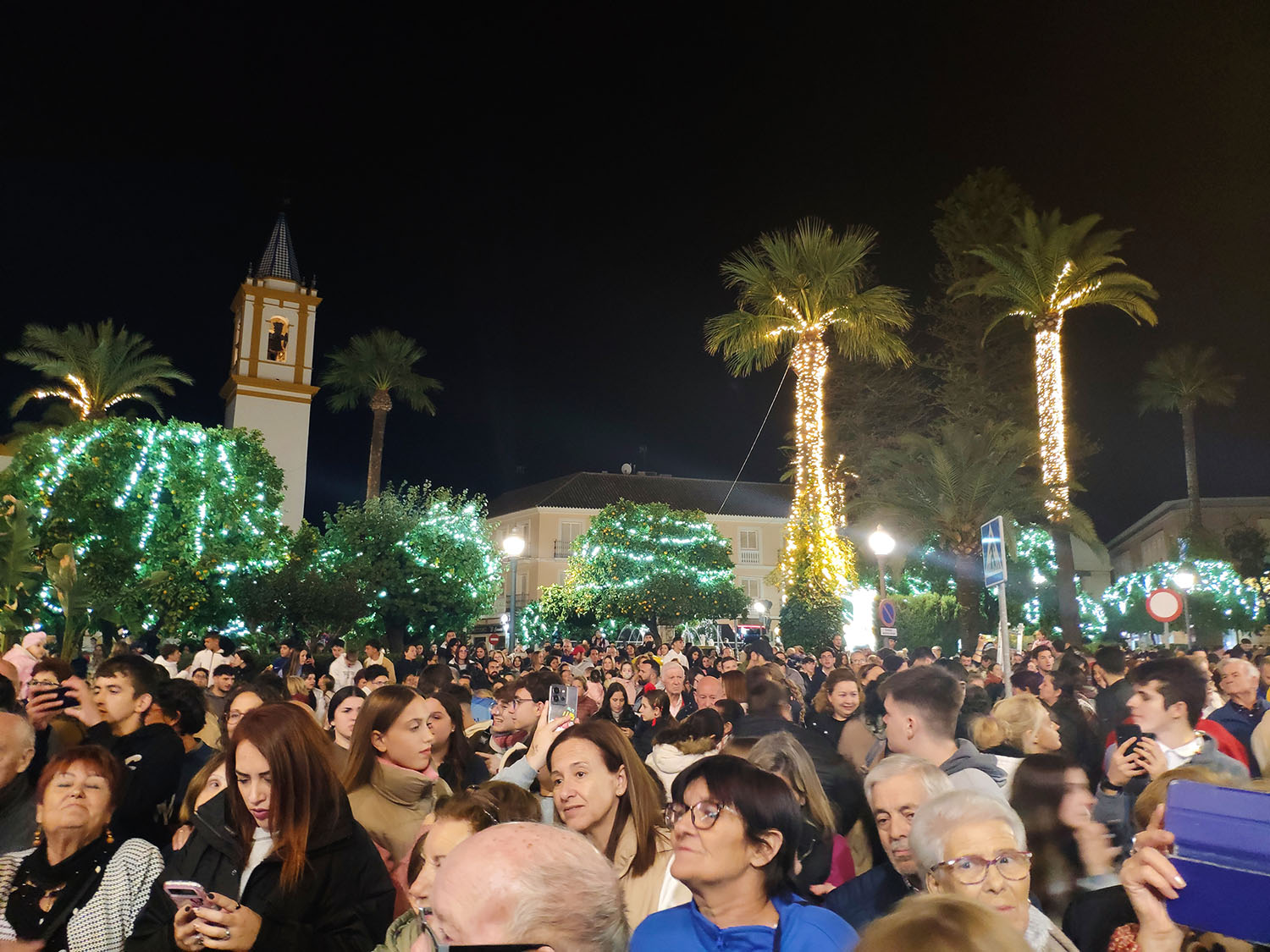 La Navidad en Dos Hermanas comienza en Montequinto