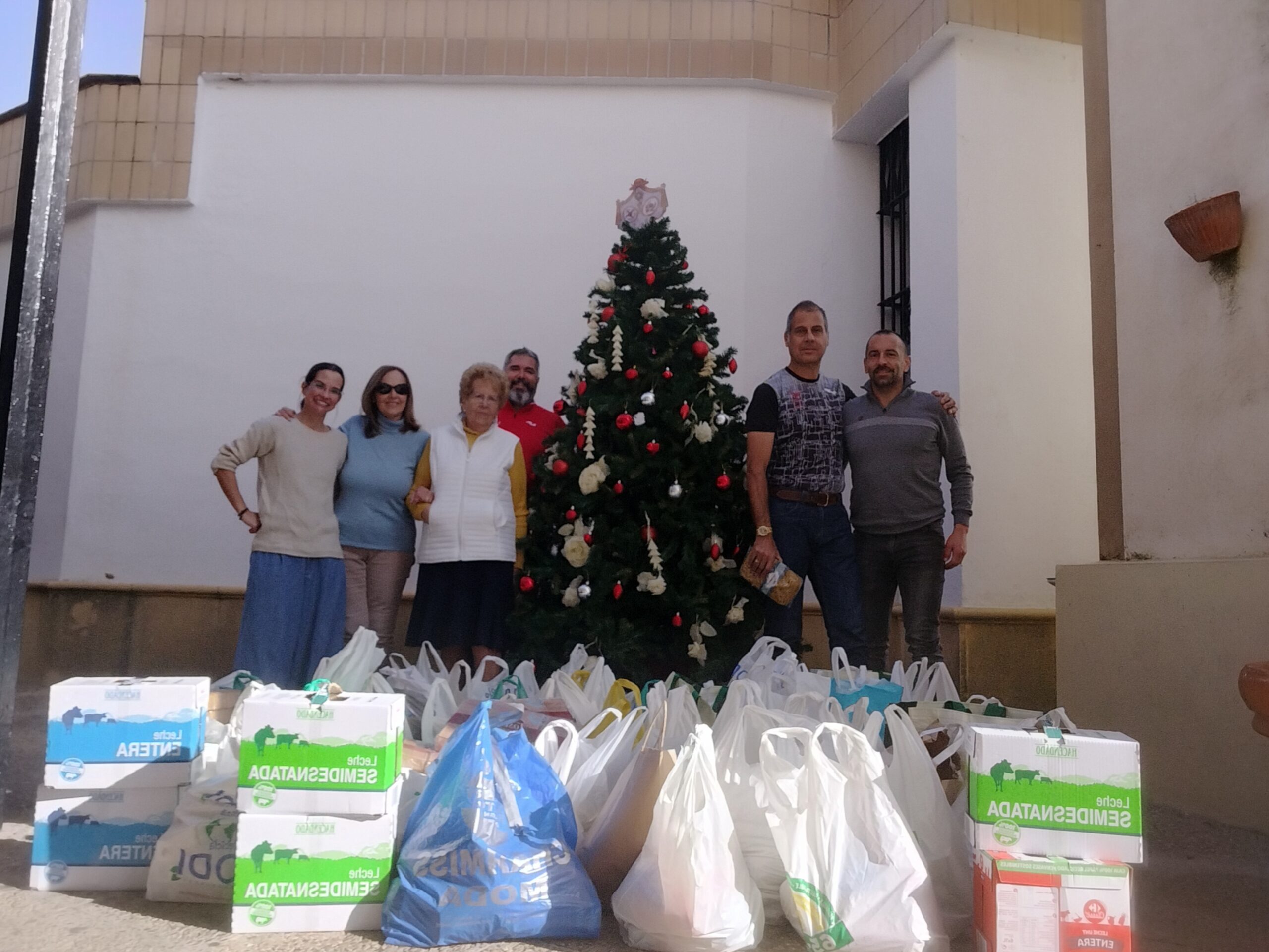 La XII San Silvestre Nazarena recauda 420 kilos de alimentos