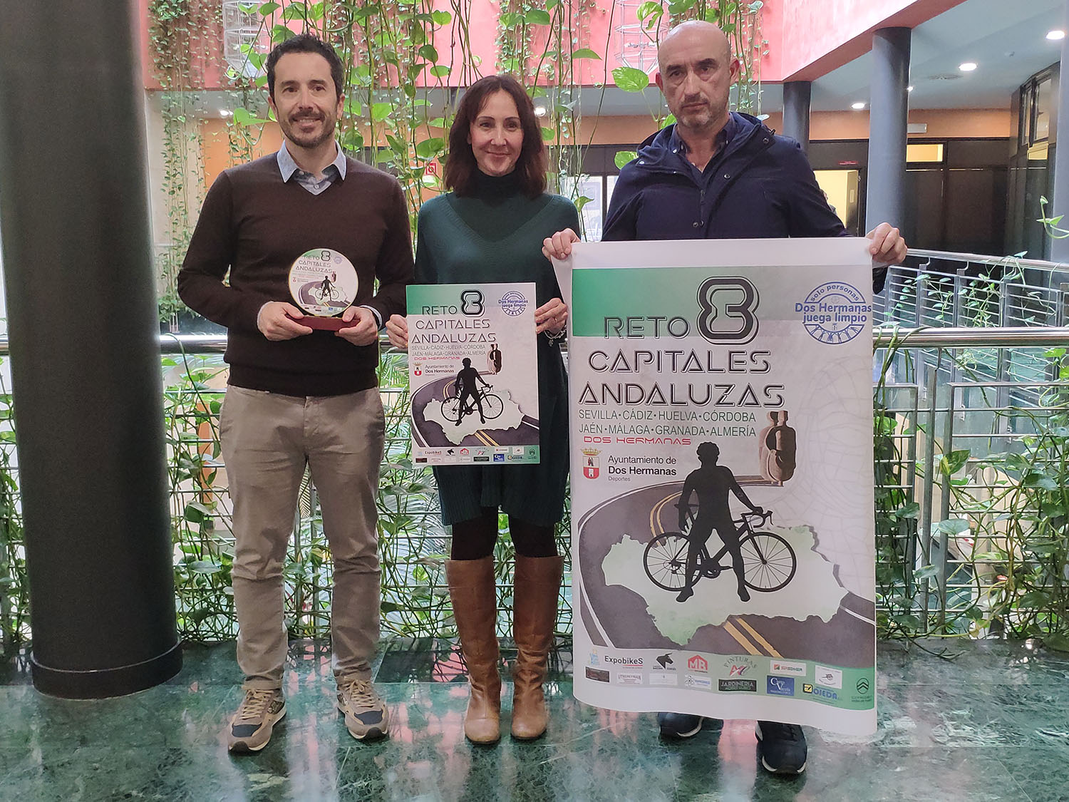 José Ortega Pruna visitará en bici las 8 capitales andaluzas