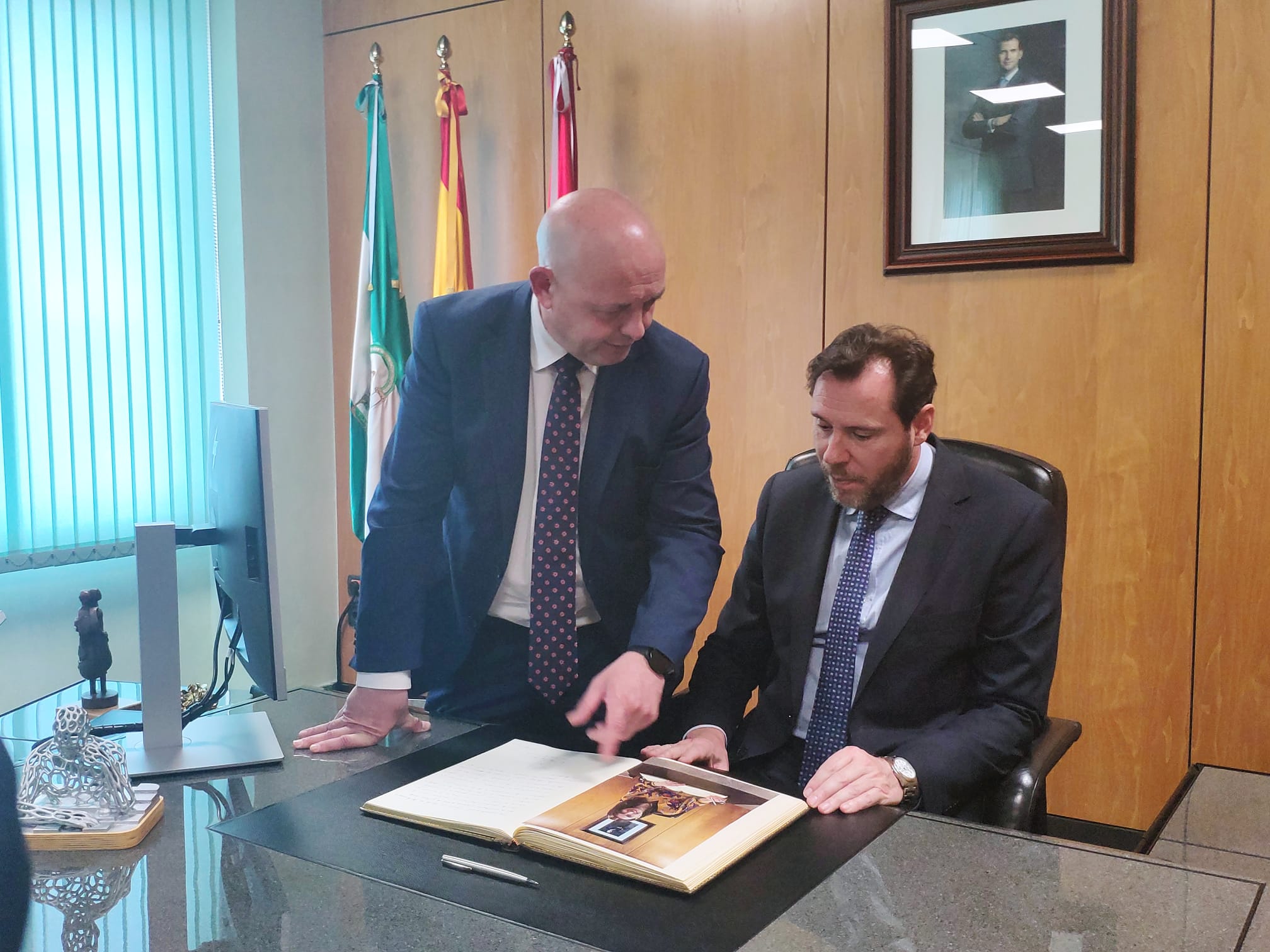 Óscar Puente anuncia anteproyecto del cierre de la SE-40 hasta Coria