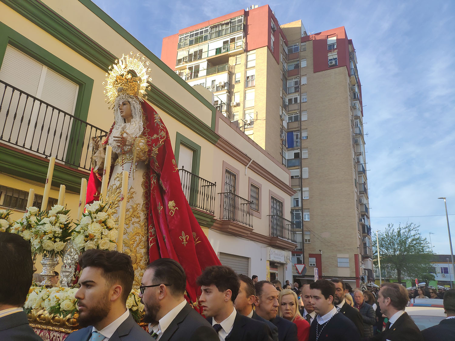 Nuestra Señora del Amor y Sacrificio peregrina al Tomillar