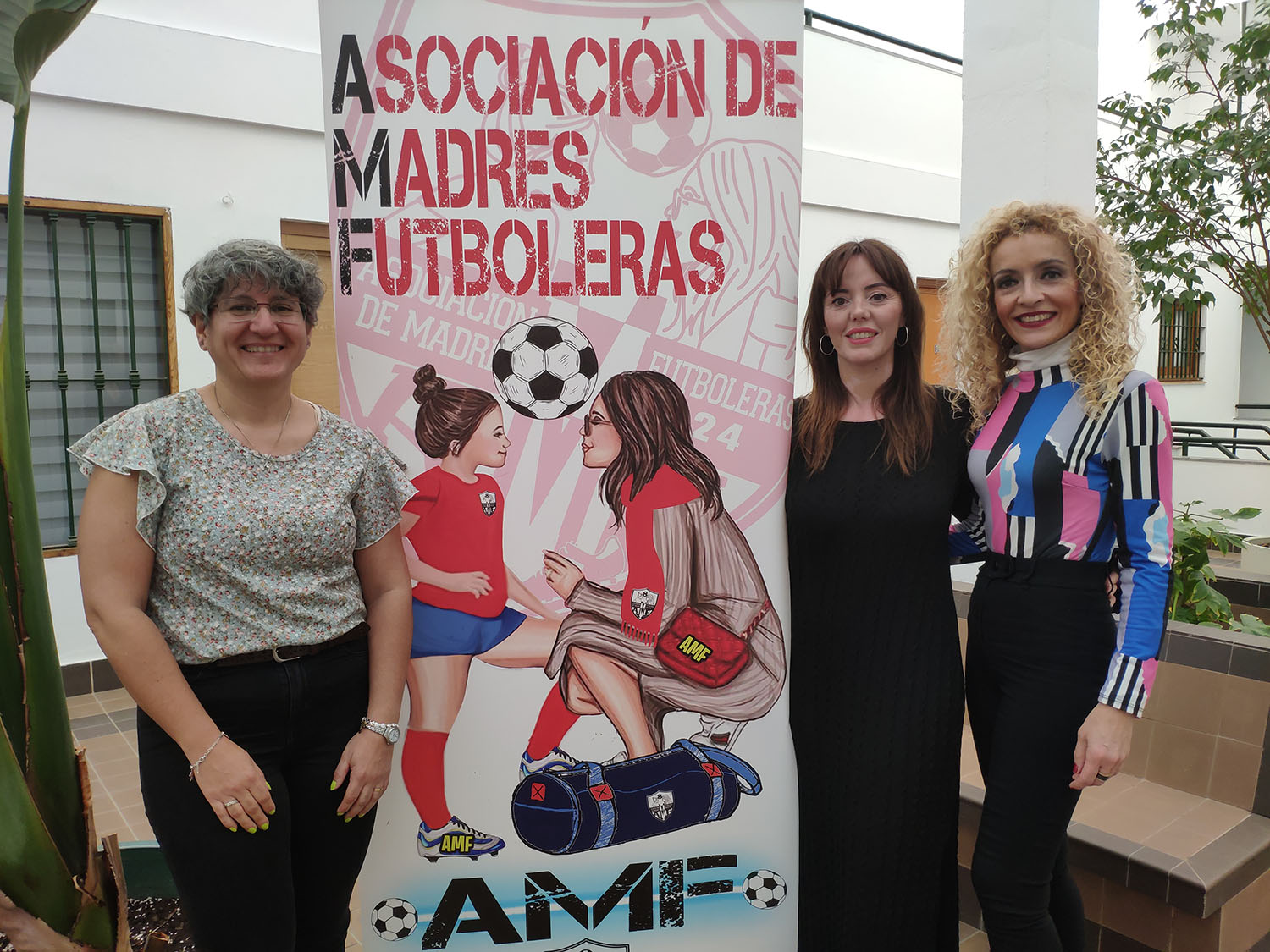 La Asociación de Madres Futboleras inicia su partido por la igualdad