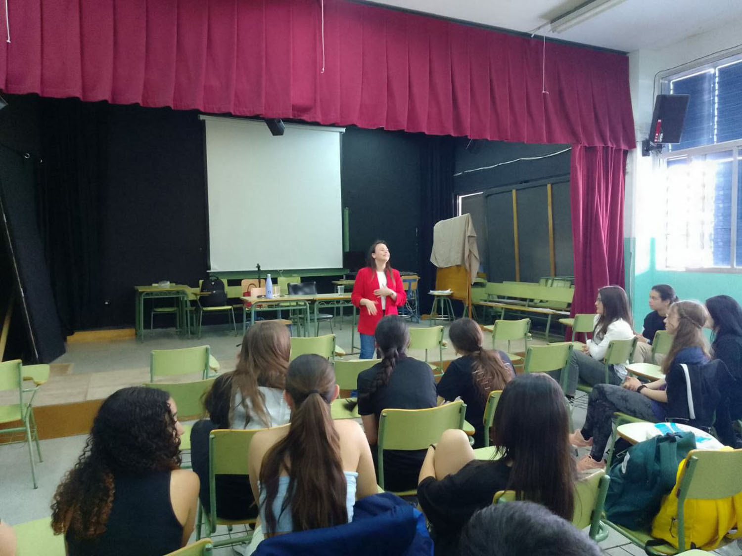Flora Jordán visita el IES Gonzalo Nazareno