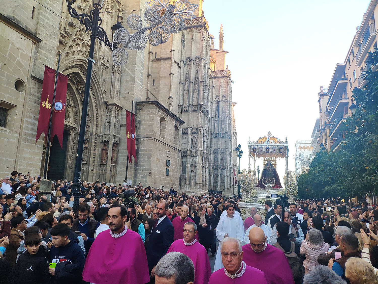 Recorrido oficial de la procesión magna en la que participa la Virgen de Valme