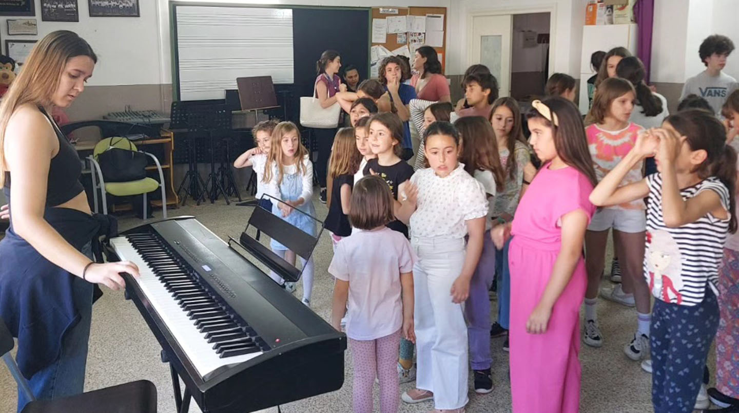 La escolanía de la Asociación RC canta a beneficio de Asense-A