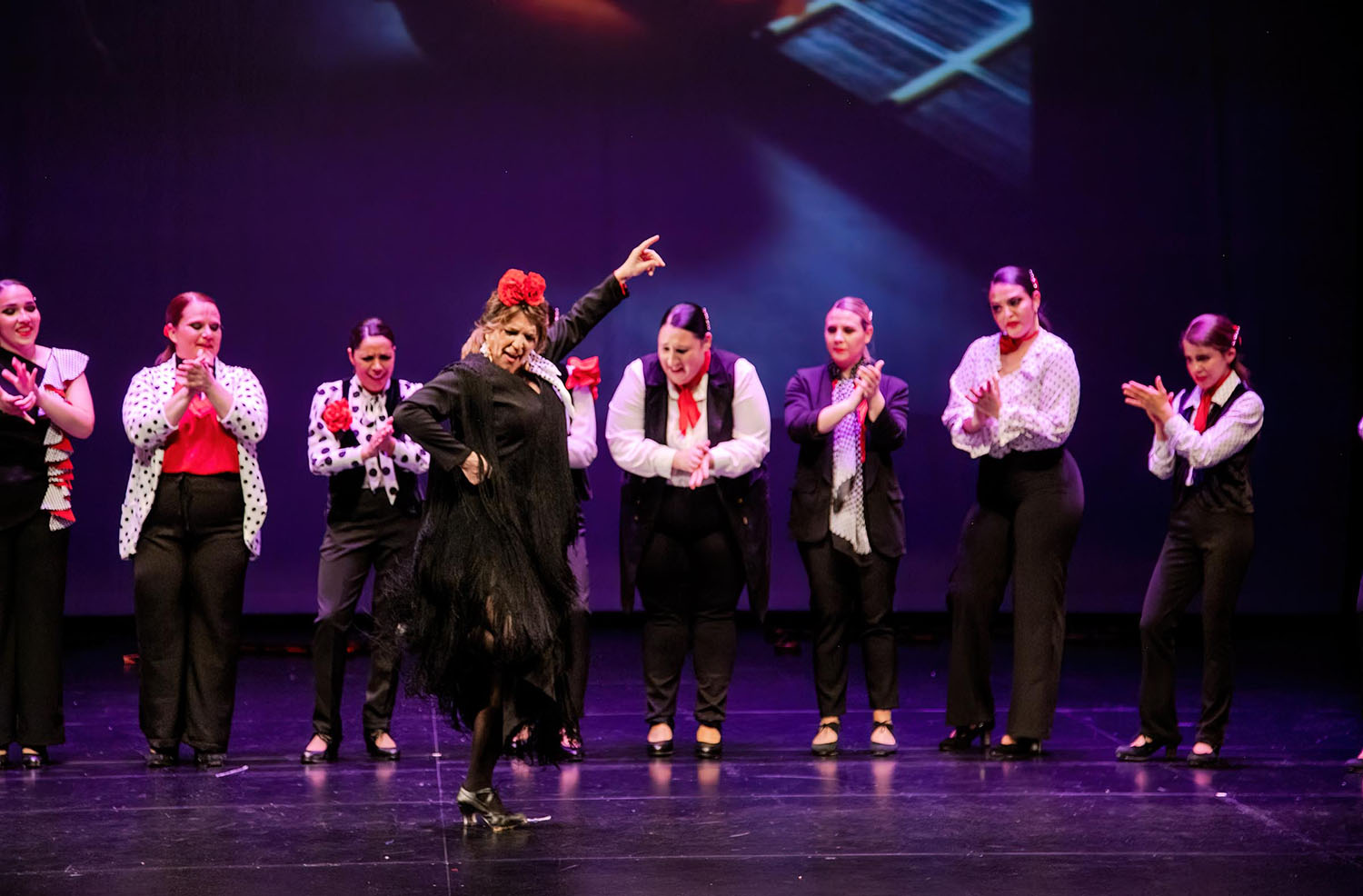Conchi Rando celebra sus 40 años bailando con espectáculo