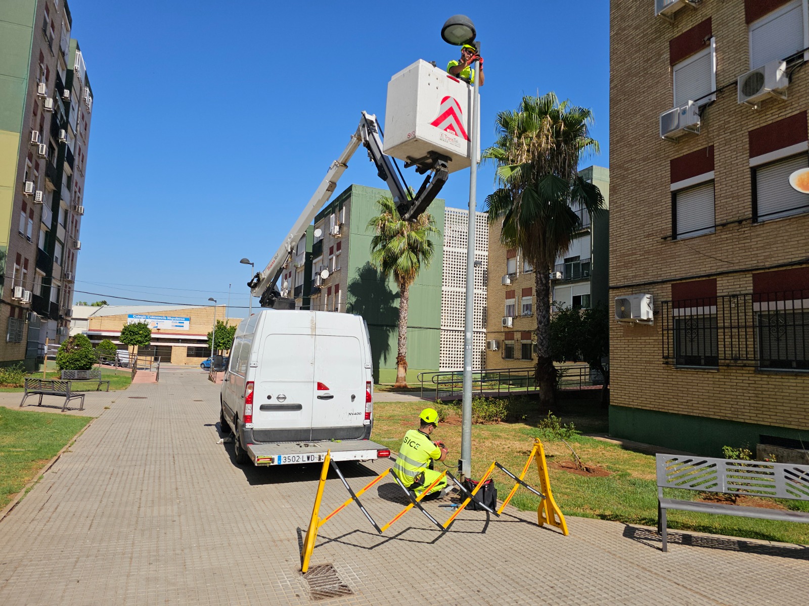 Continúa la ejecución del mayor proyecto de reforma del alumbrado
