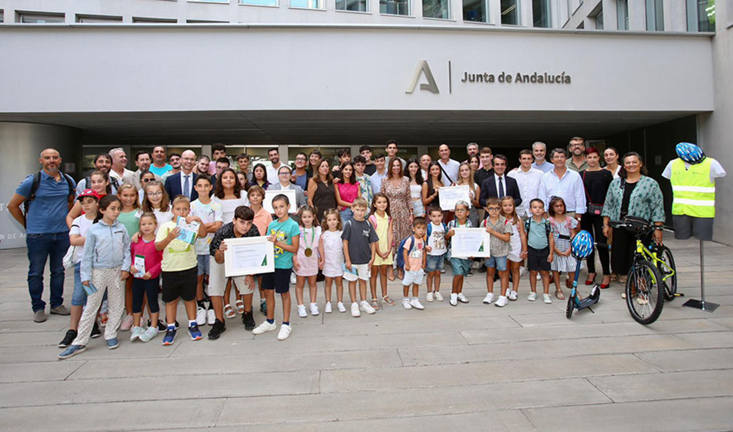 Ponte en Marcha premia a dos centros de Dos Hermanas