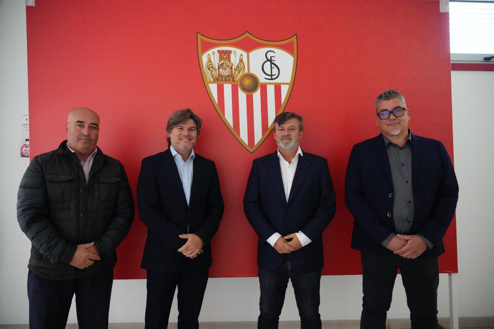 La cantera del Sevilla F.C. firma un acuerdo con el SAM-CAM