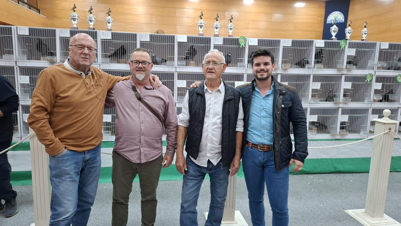 Entrega de premios del concurso de palomas de razas buchonas