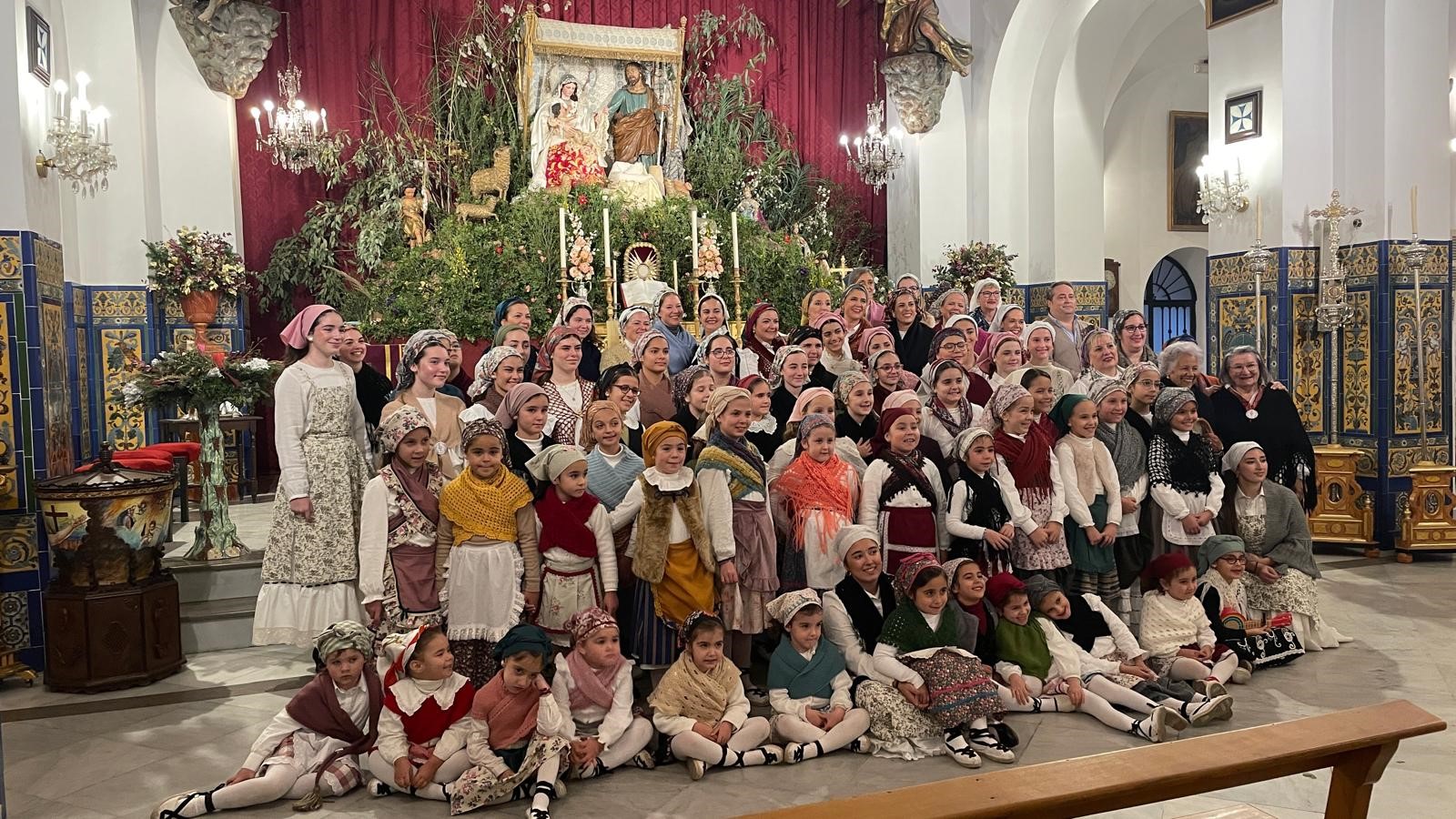 Las Pastoras de Ana Valme Ortega visitan La Pastora de Capuchinos