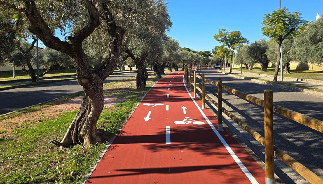 La red de carriles bici conecta con la estación de Olivar de Quintos