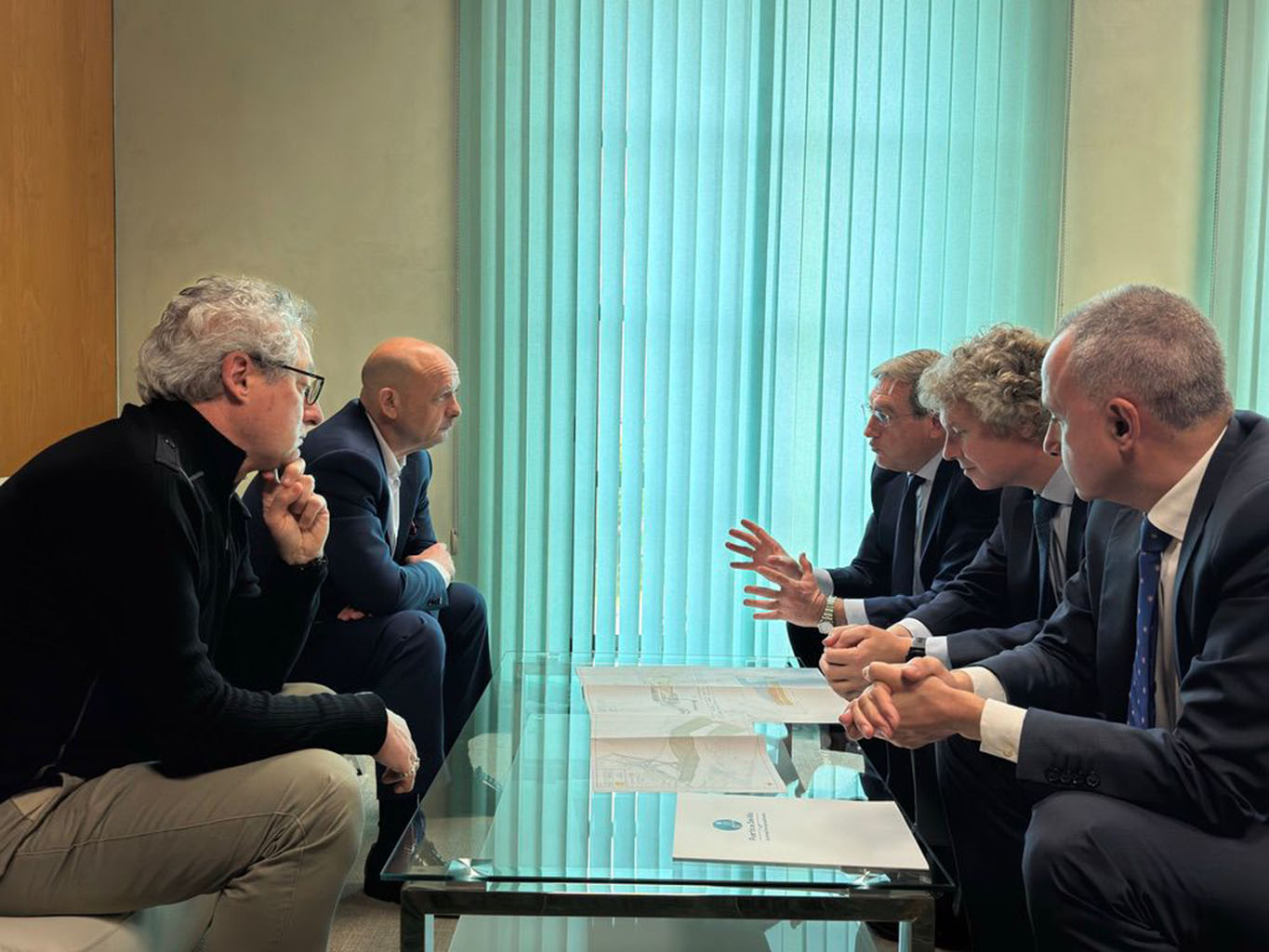 Puerto de Sevilla y Ayuntamiento en un encuentro institucional