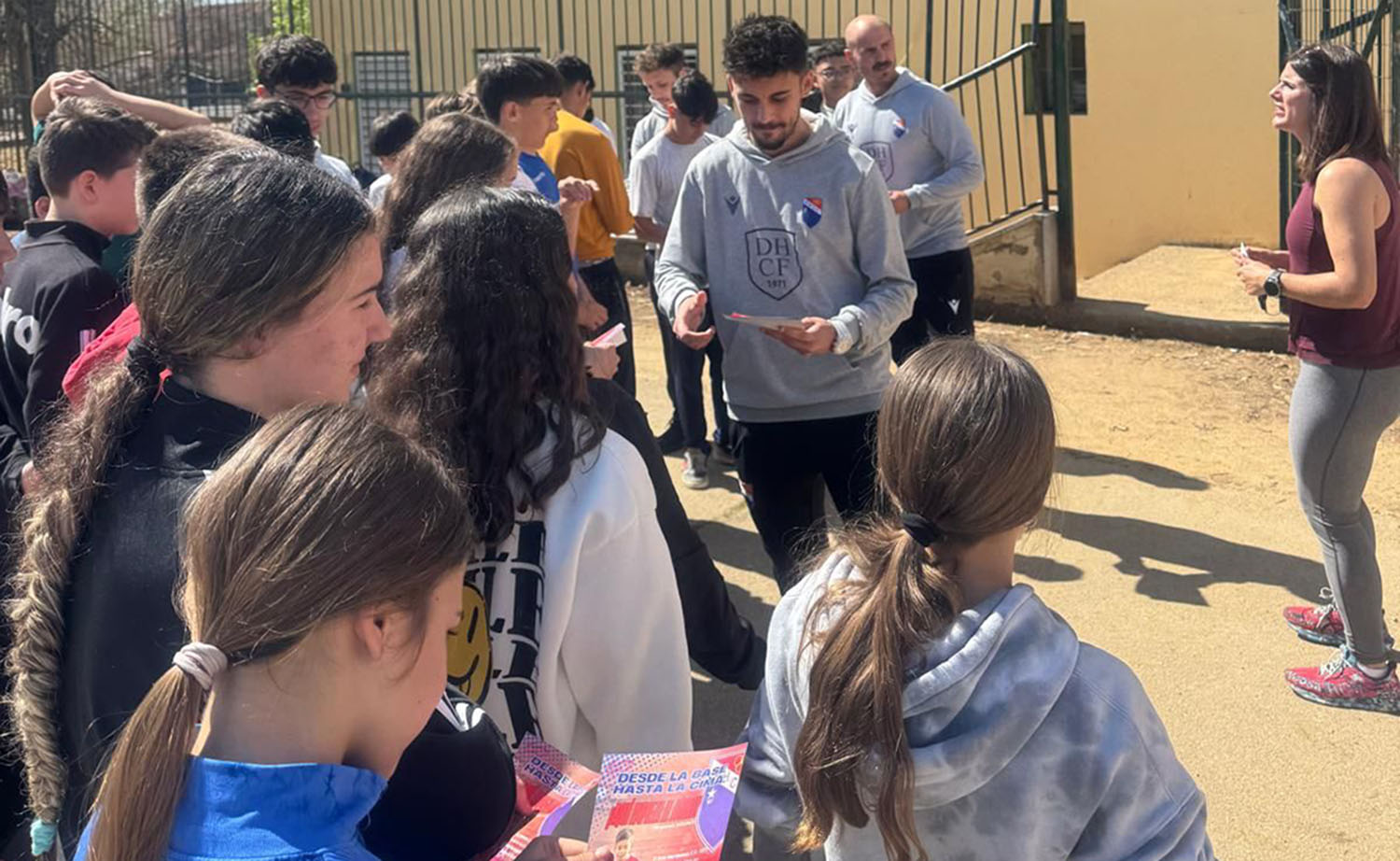 El fútbol de cantera se acerca a los institutos