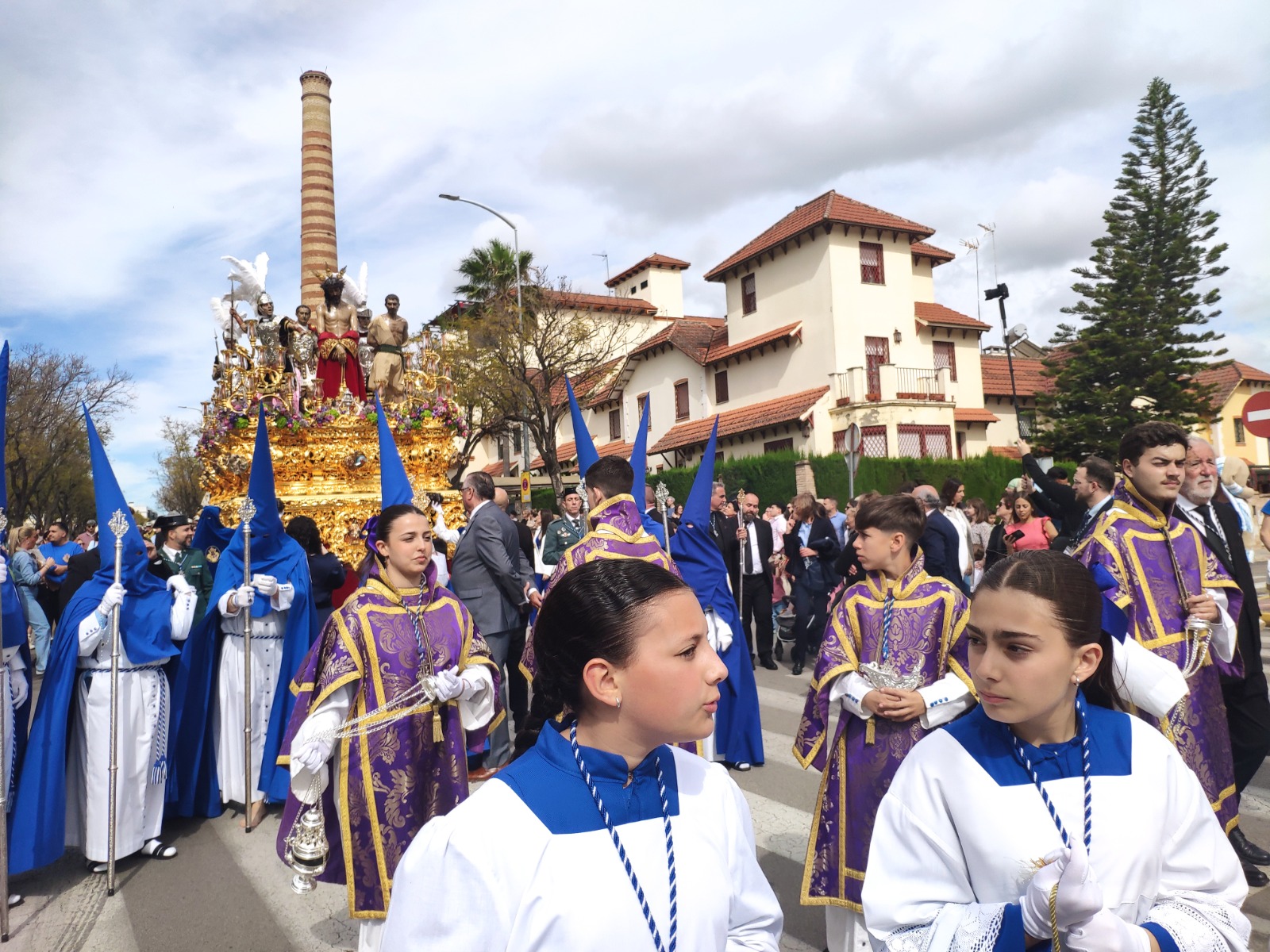 Lunes Santo con parada en Gran Poder por la lluvia