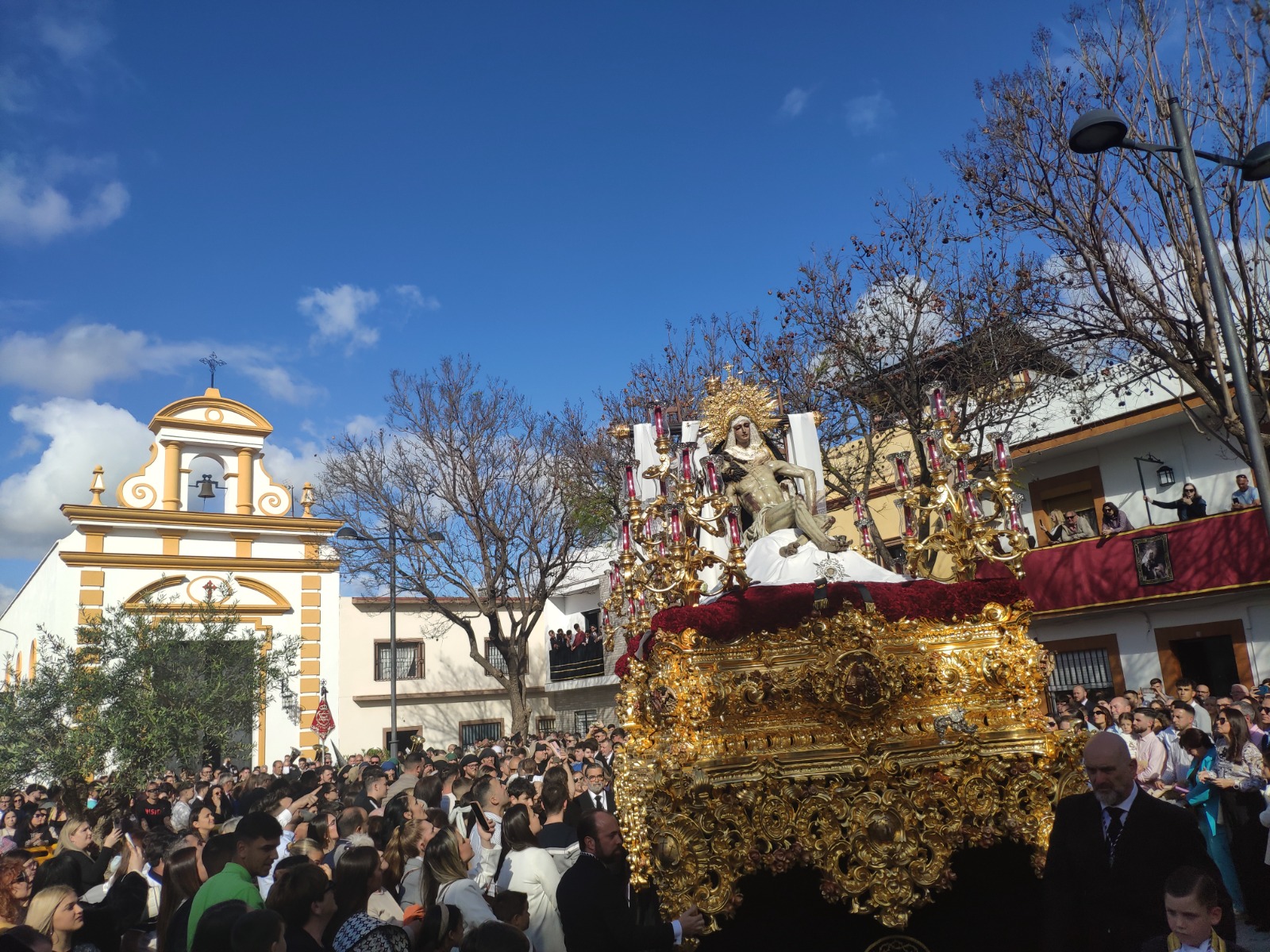 La Amargura de los barrios en el Viernes Santo