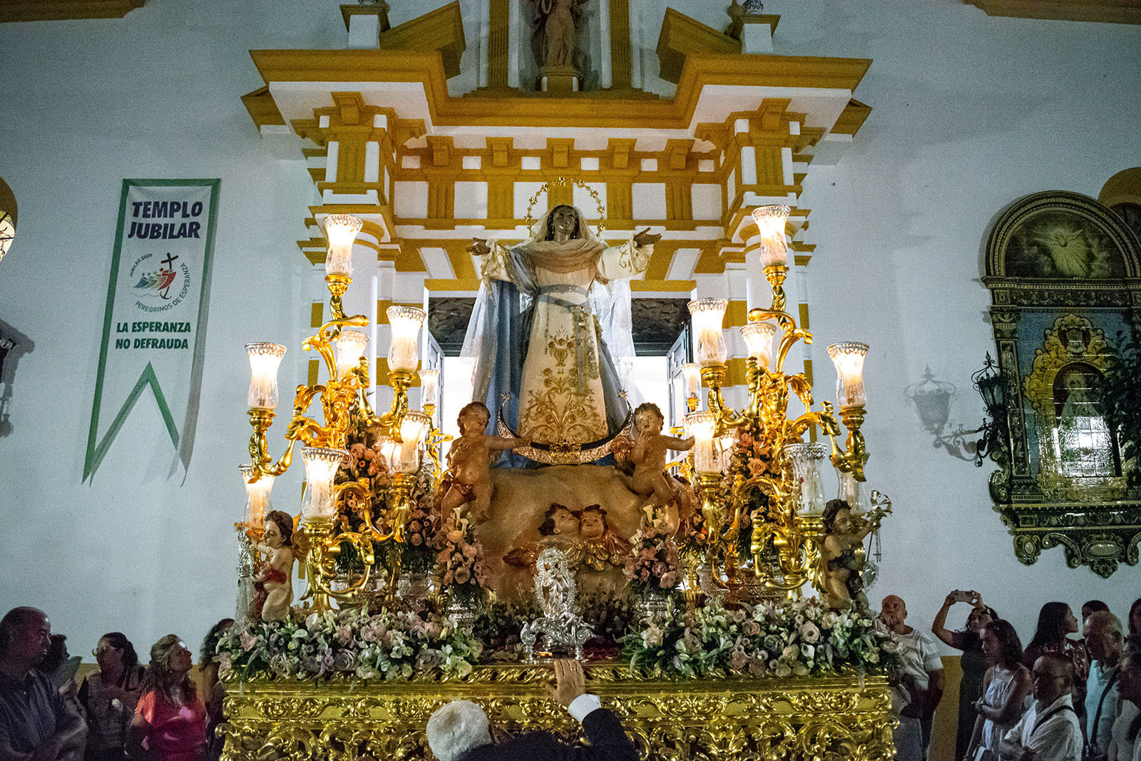 Inolvidable procesión gloriosa de la Virgen de la Asunción