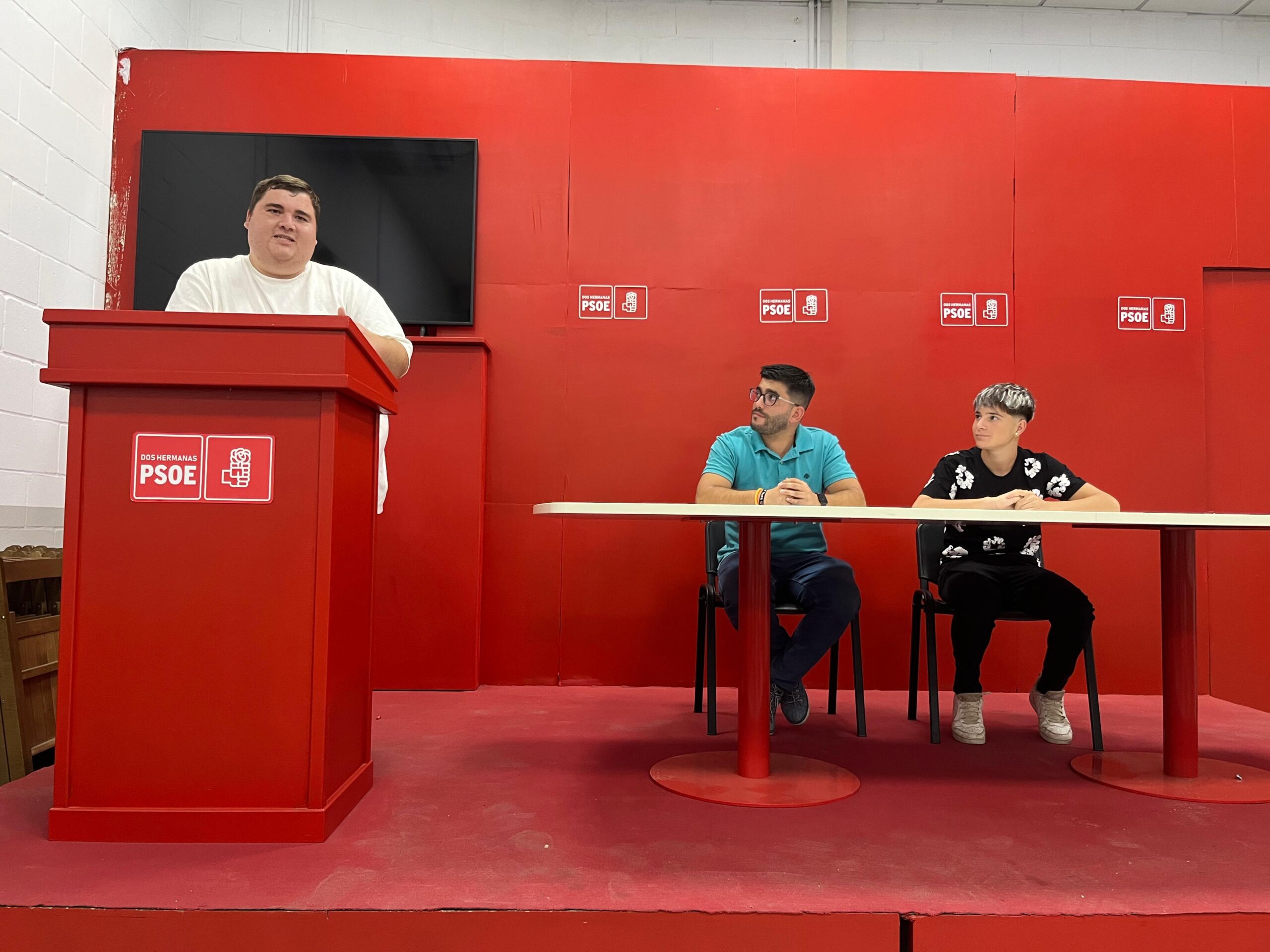 Juventudes Socialistas de Dos Hermanas renueva su junta