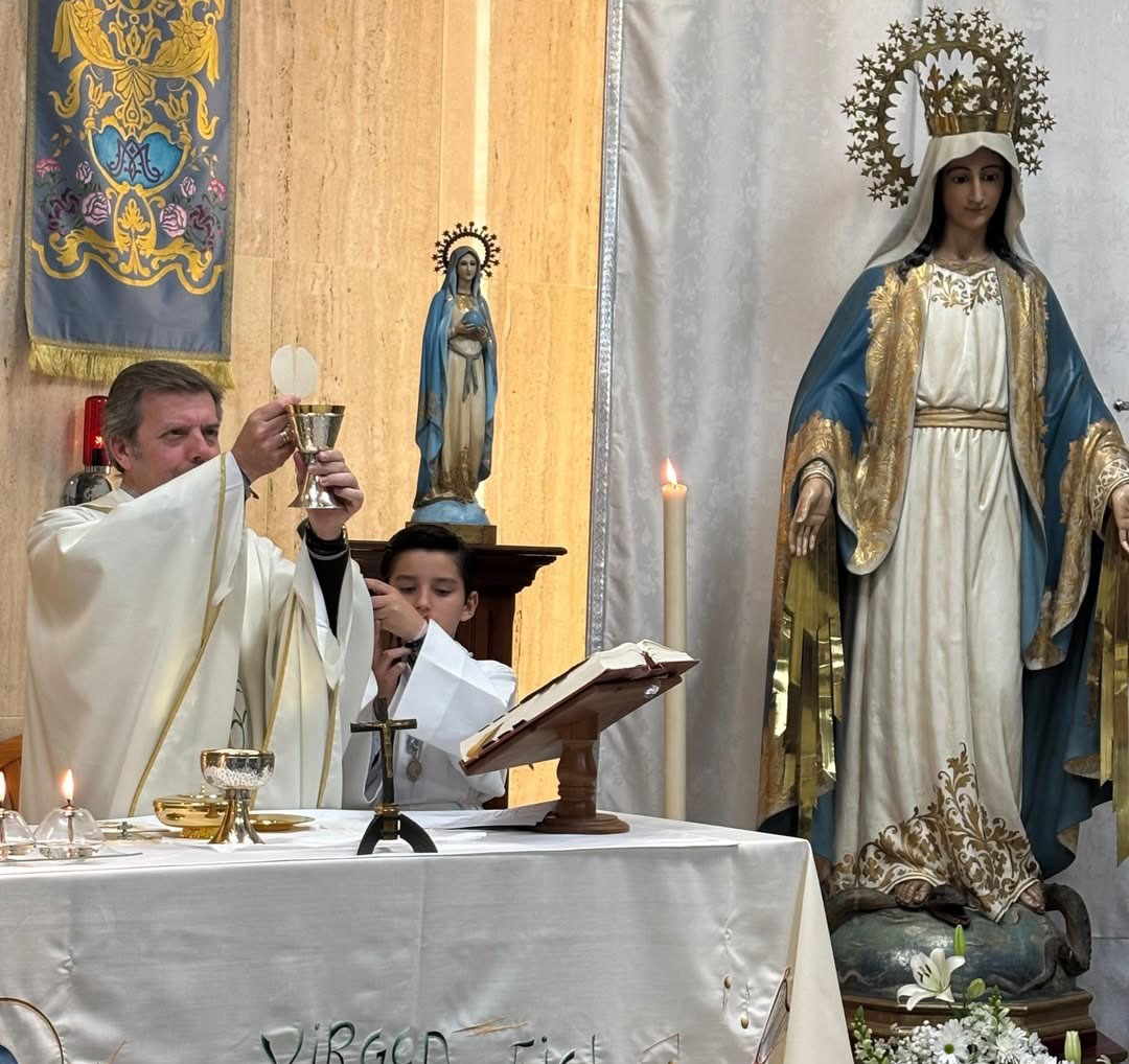 La Inmaculada de la Medalla Milagrosa procesiona este viernes