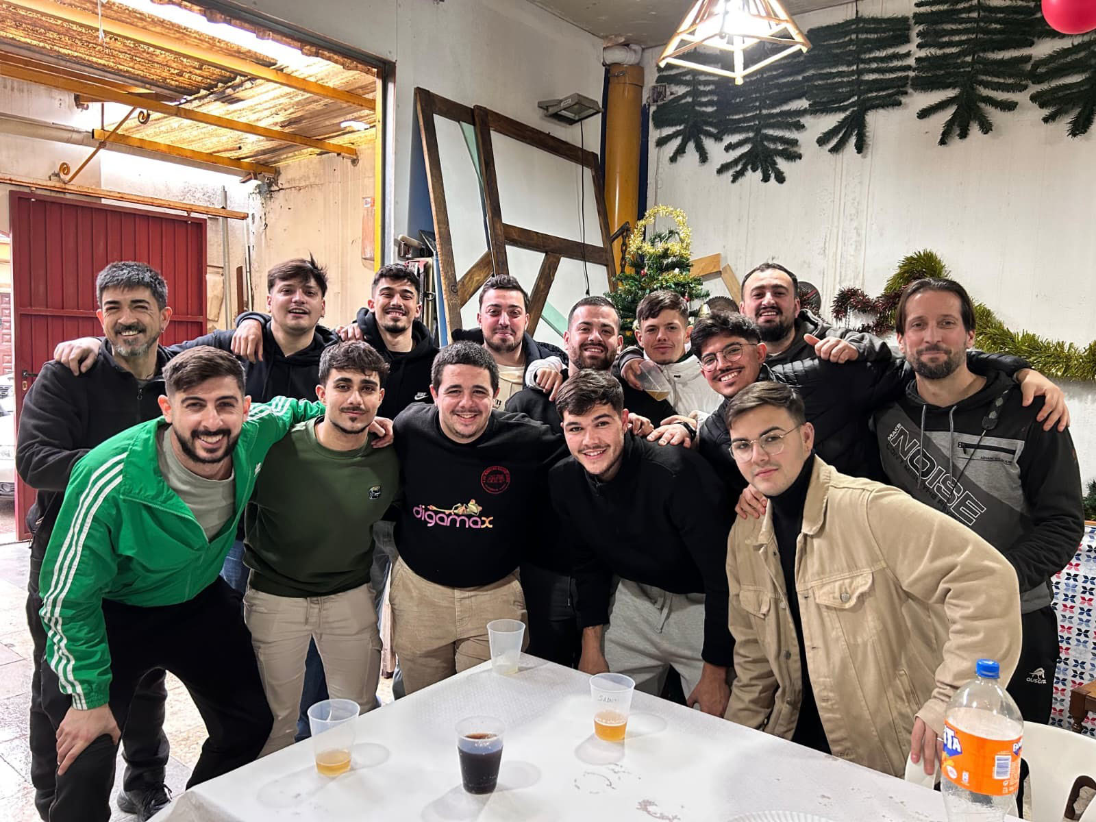 Ibarburu vuelve al Teatro Falla con una chirigota de adultos