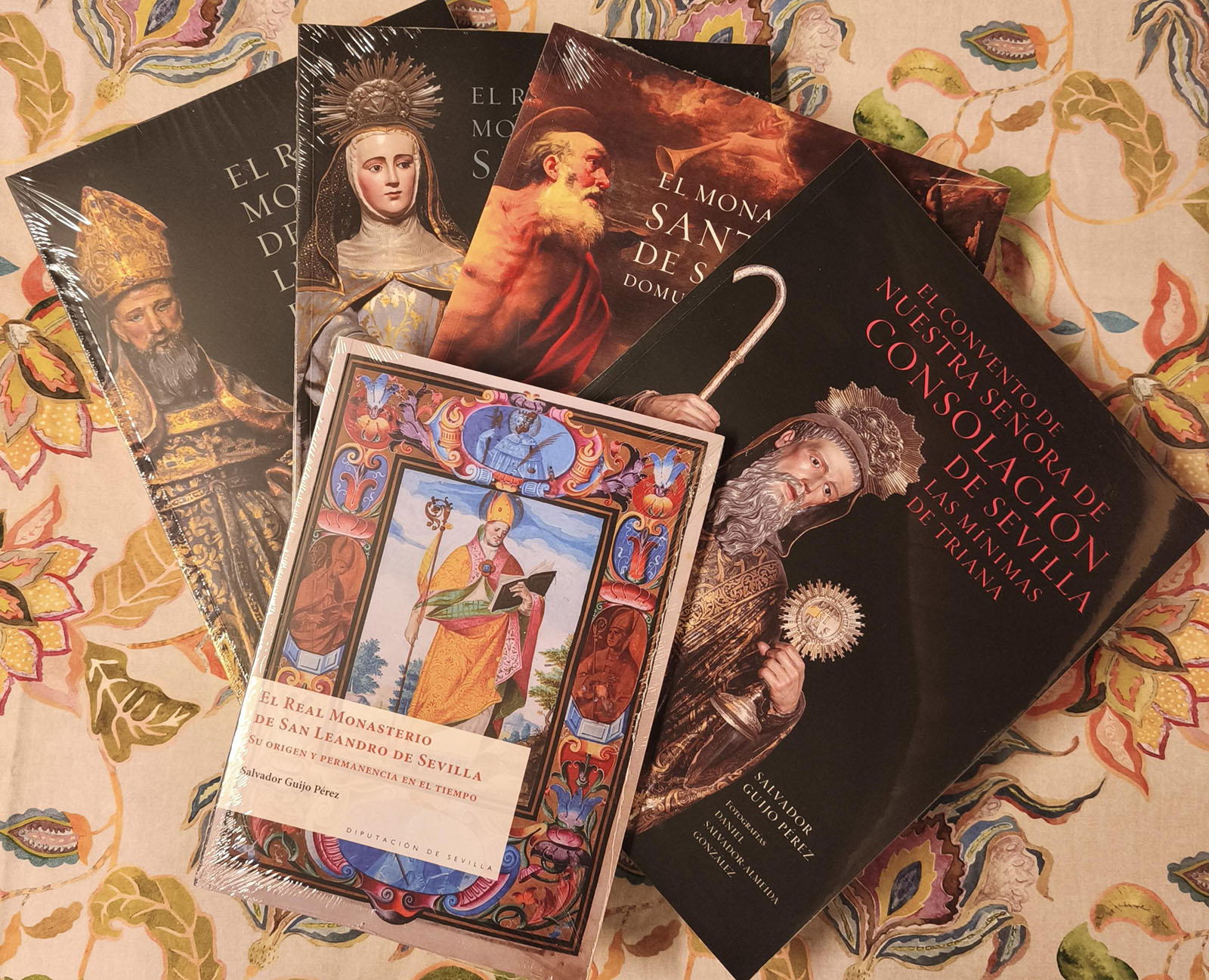 La serie de monografías de los conventos de Sevilla sigue creciendo