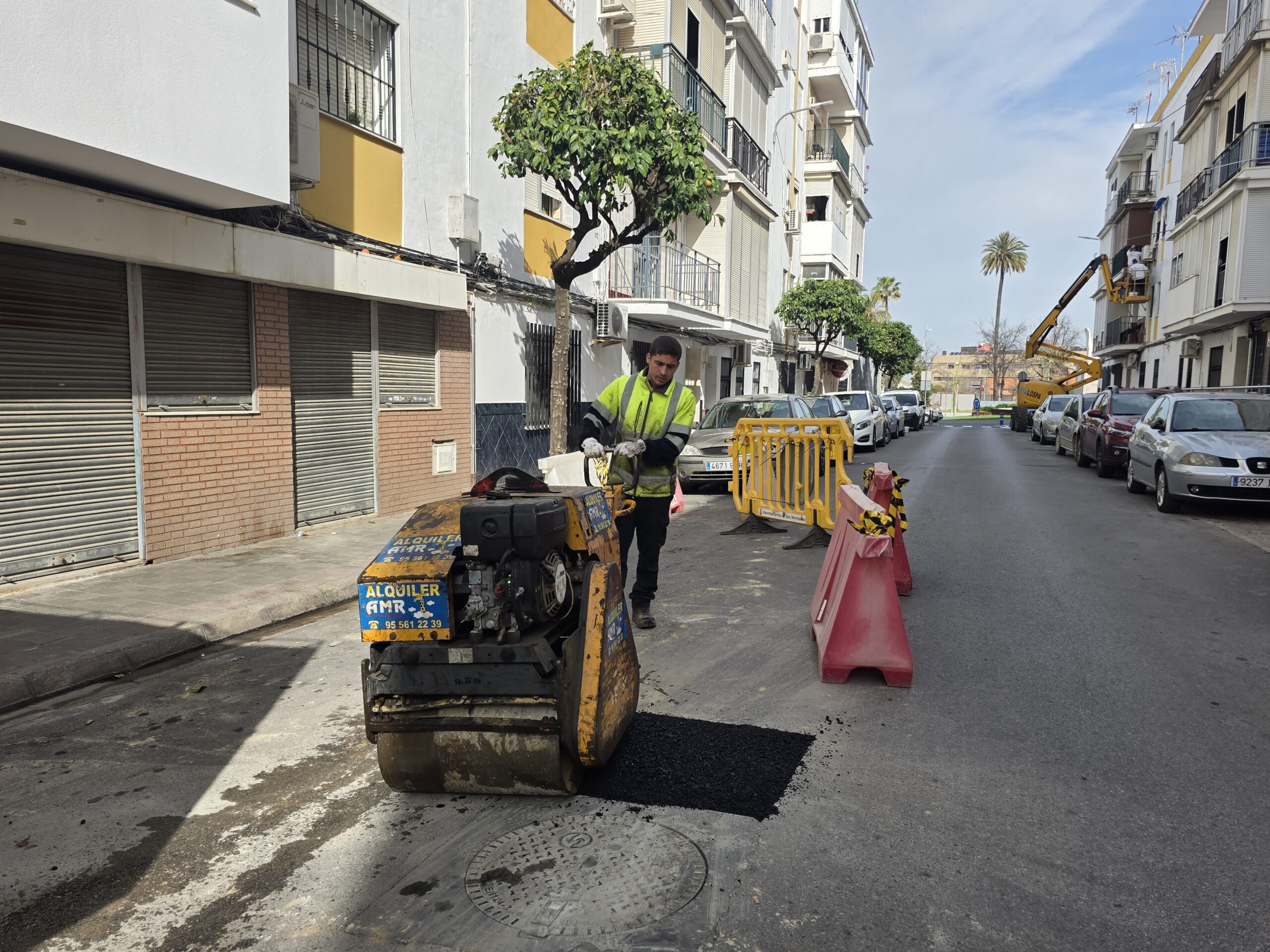 El plan extraordinario de arreglo del asfalto sigue su curso