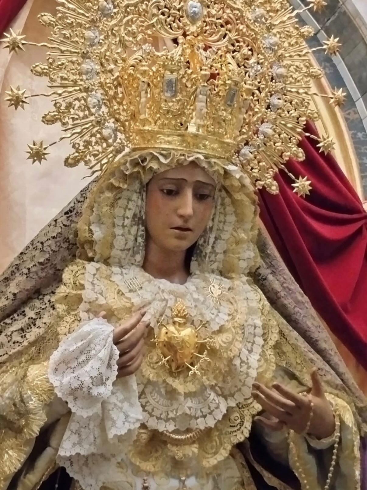 Nuestra Madre y Señora de los Dolores se repone al culto tras la restauración