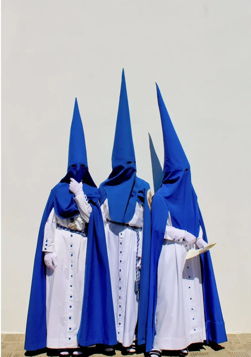 Los tres nazarenos de la Santa Cruz ganan el concurso #LaSemanaSS26