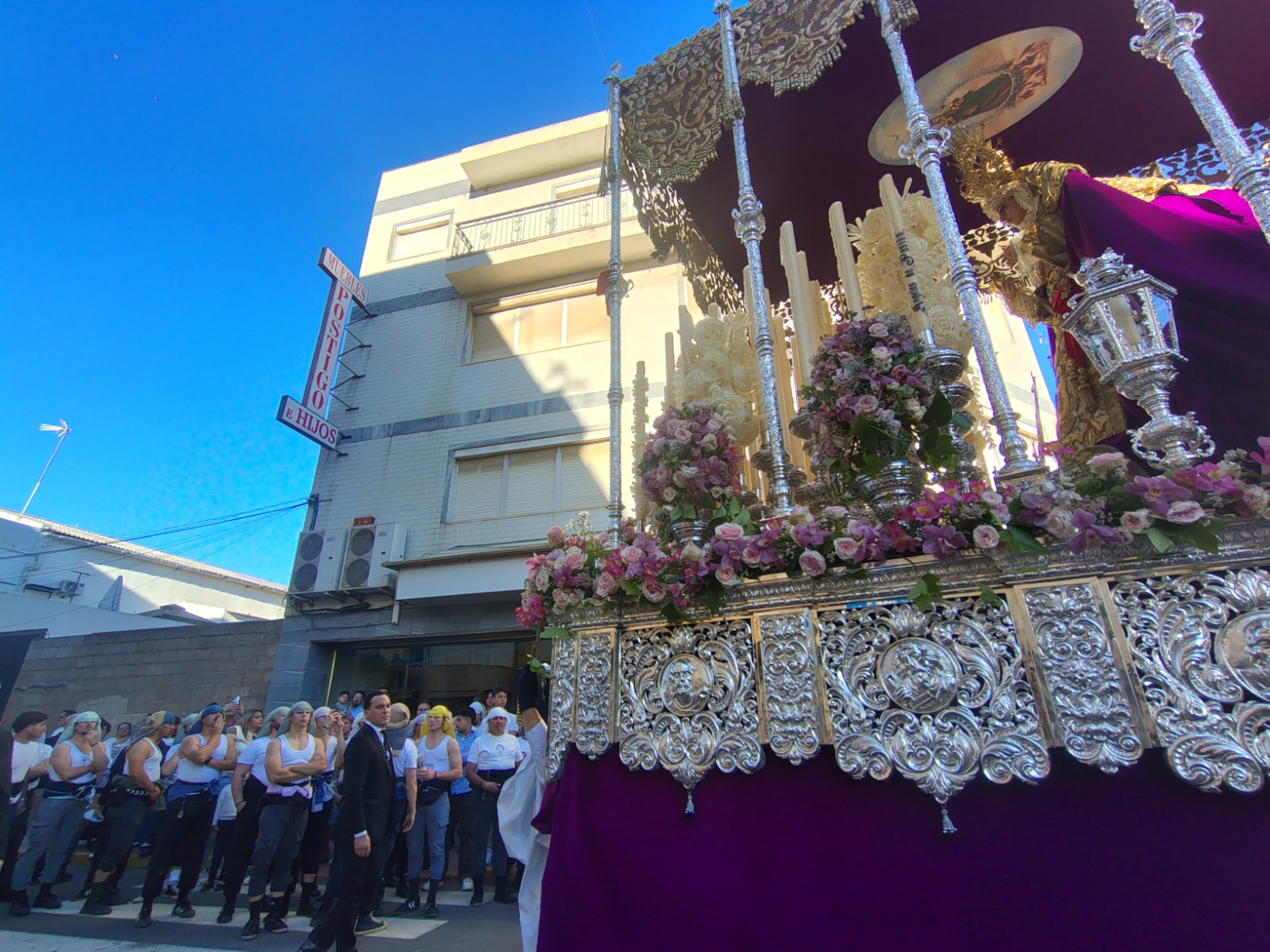Martes Santo de estrenos en la Hermandad de Pasión