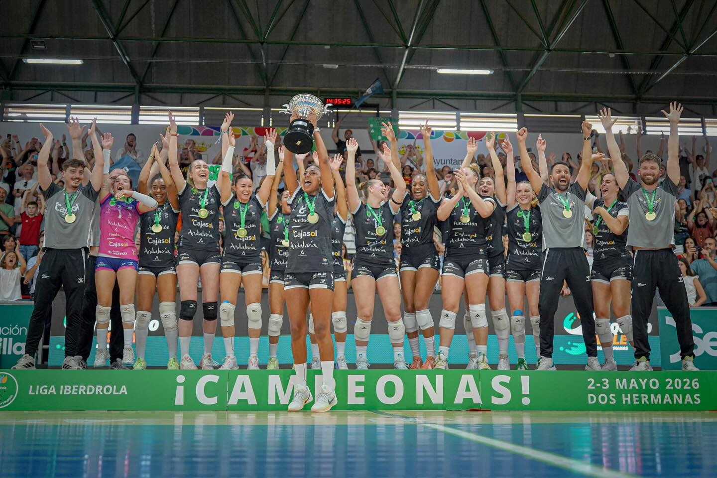 Dos Hermanas toca el cielo con el Fundación Cajasol Andalucía