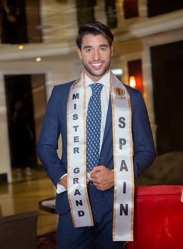 Víctor Haro Caballero, en Mister Grand Internacional